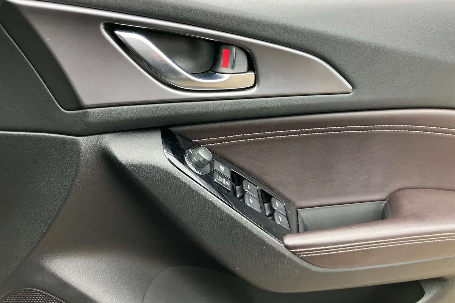 2017 MAZDA MAZDA3 2017 MAZDA MAZDA3