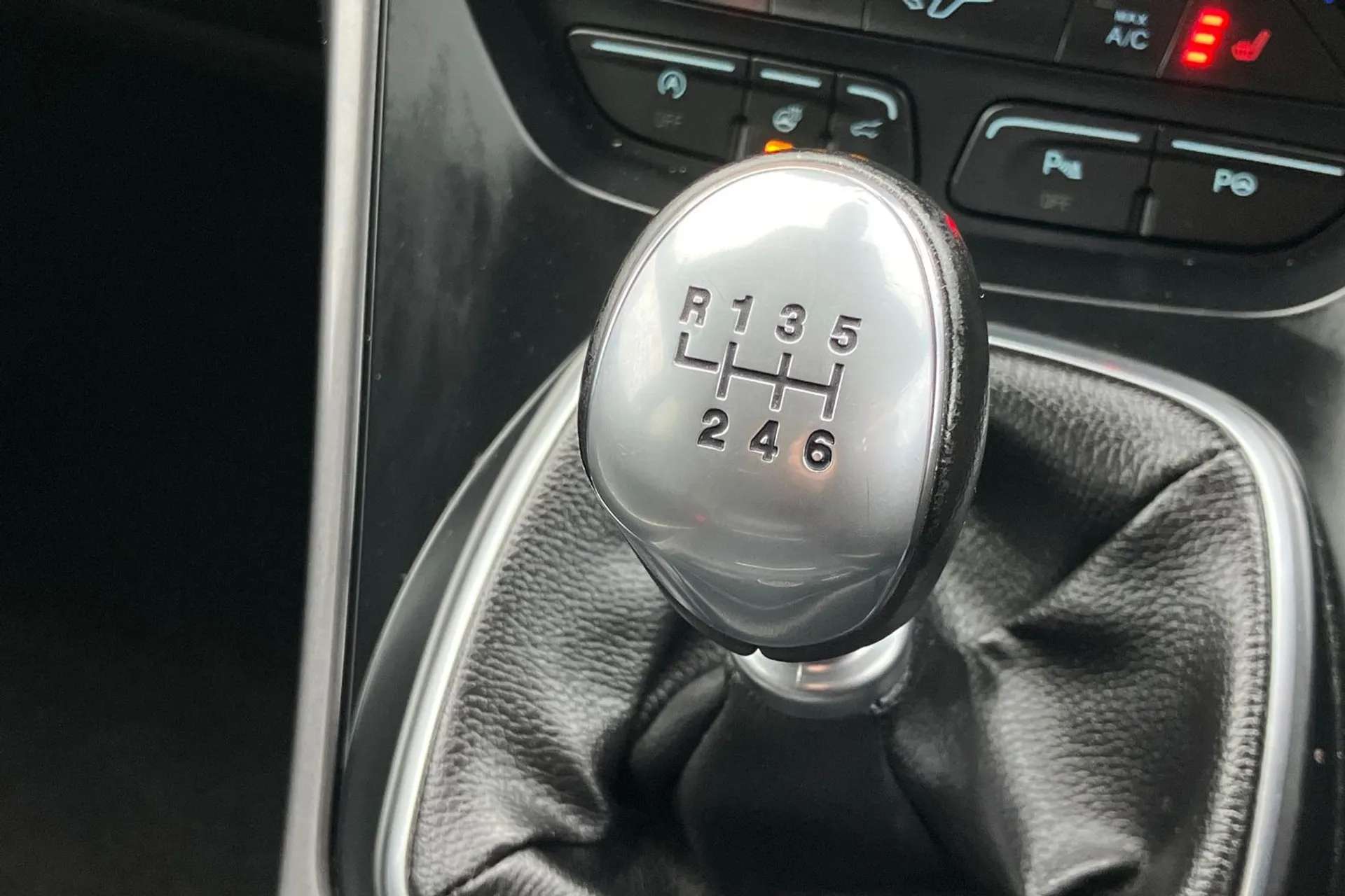 2019 FORD KUGA VIGNALE 2019 FORD KUGA VIGNALE