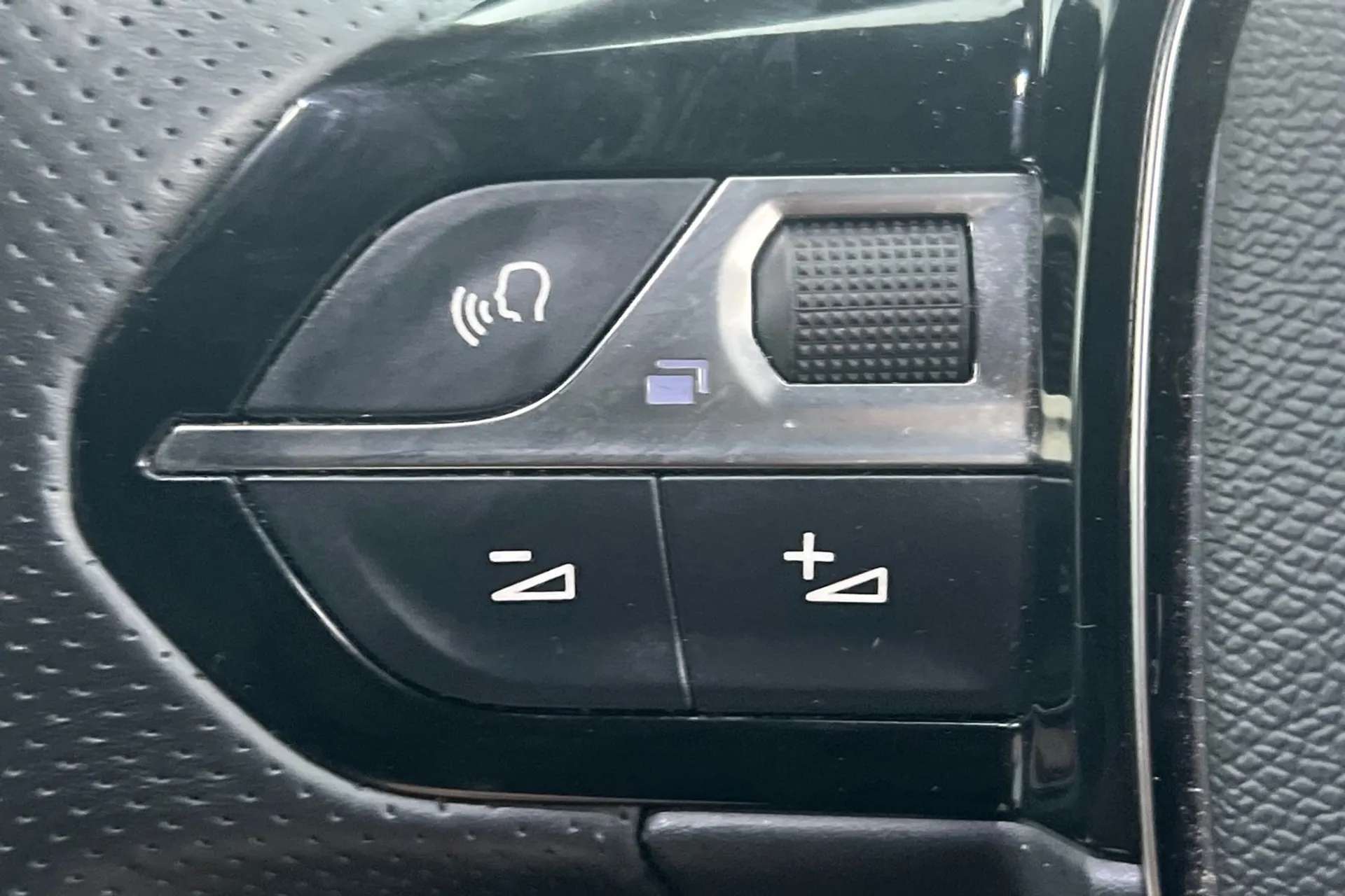 2020 PEUGEOT 208 2020 PEUGEOT 208