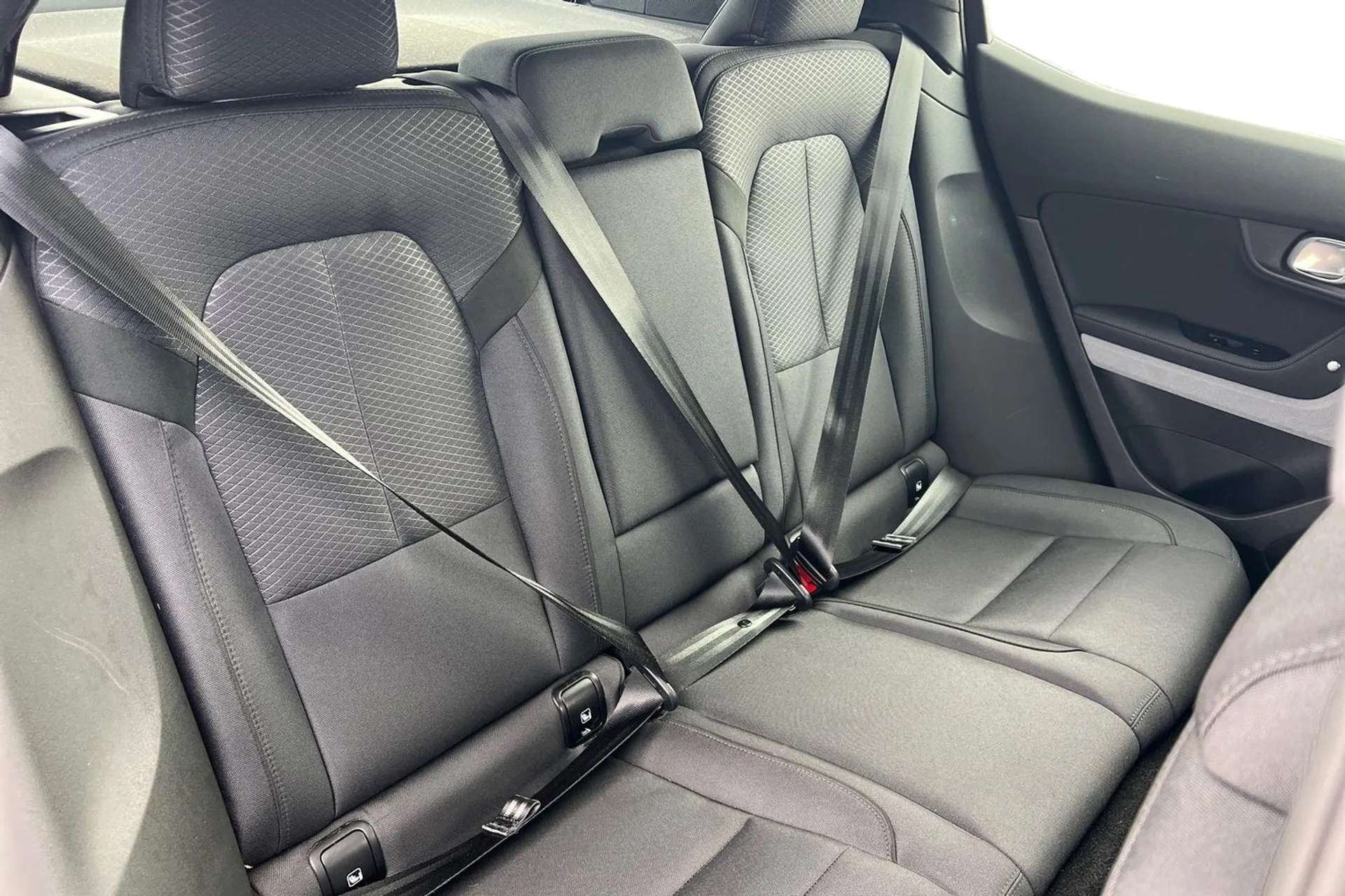 2022 POLESTAR 2 2022 POLESTAR 2