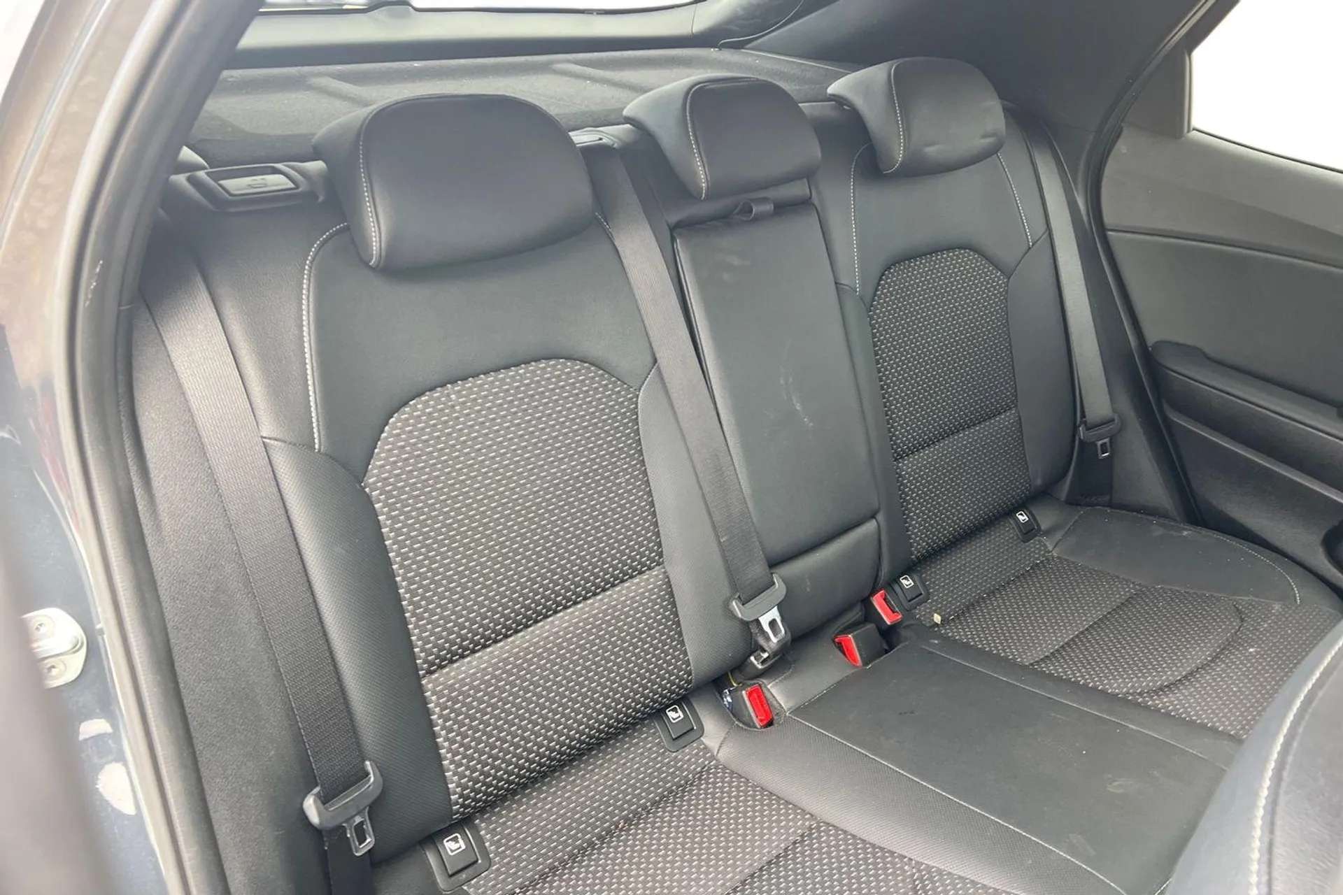 2021 KIA XCEED 2021 KIA XCEED