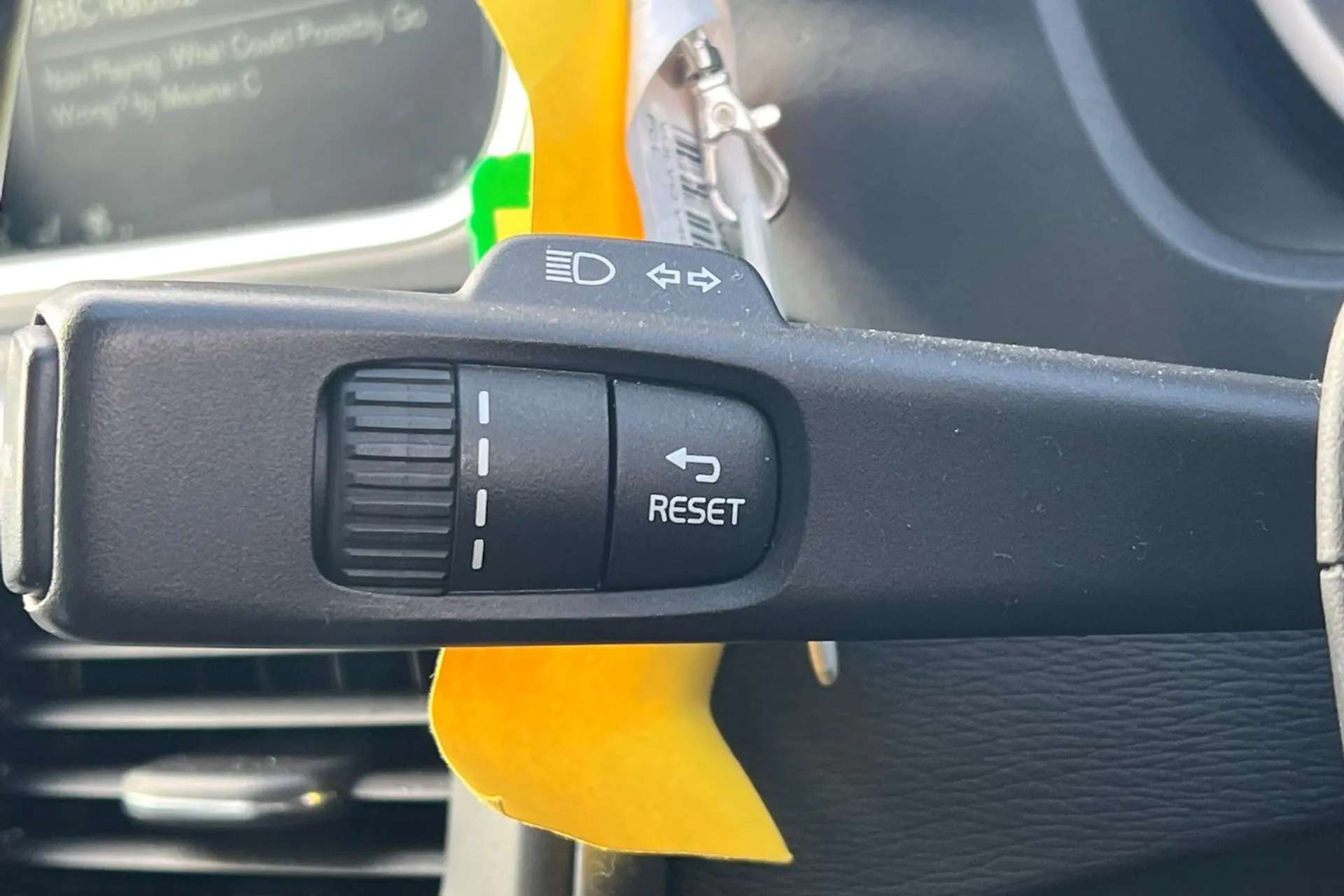 2015 VOLVO V40 2015 VOLVO V40