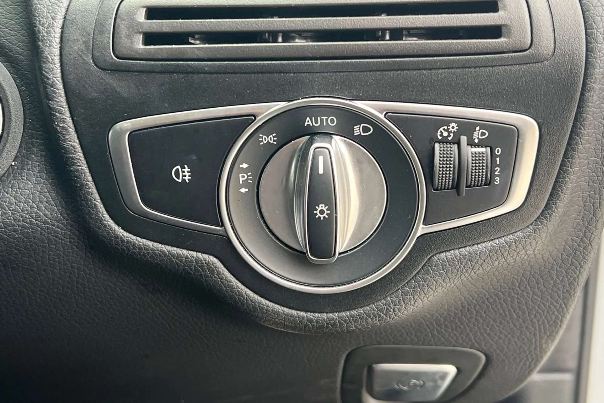 2021 MERCEDES-BENZ C CLASS 2021 MERCEDES-BENZ C CLASS