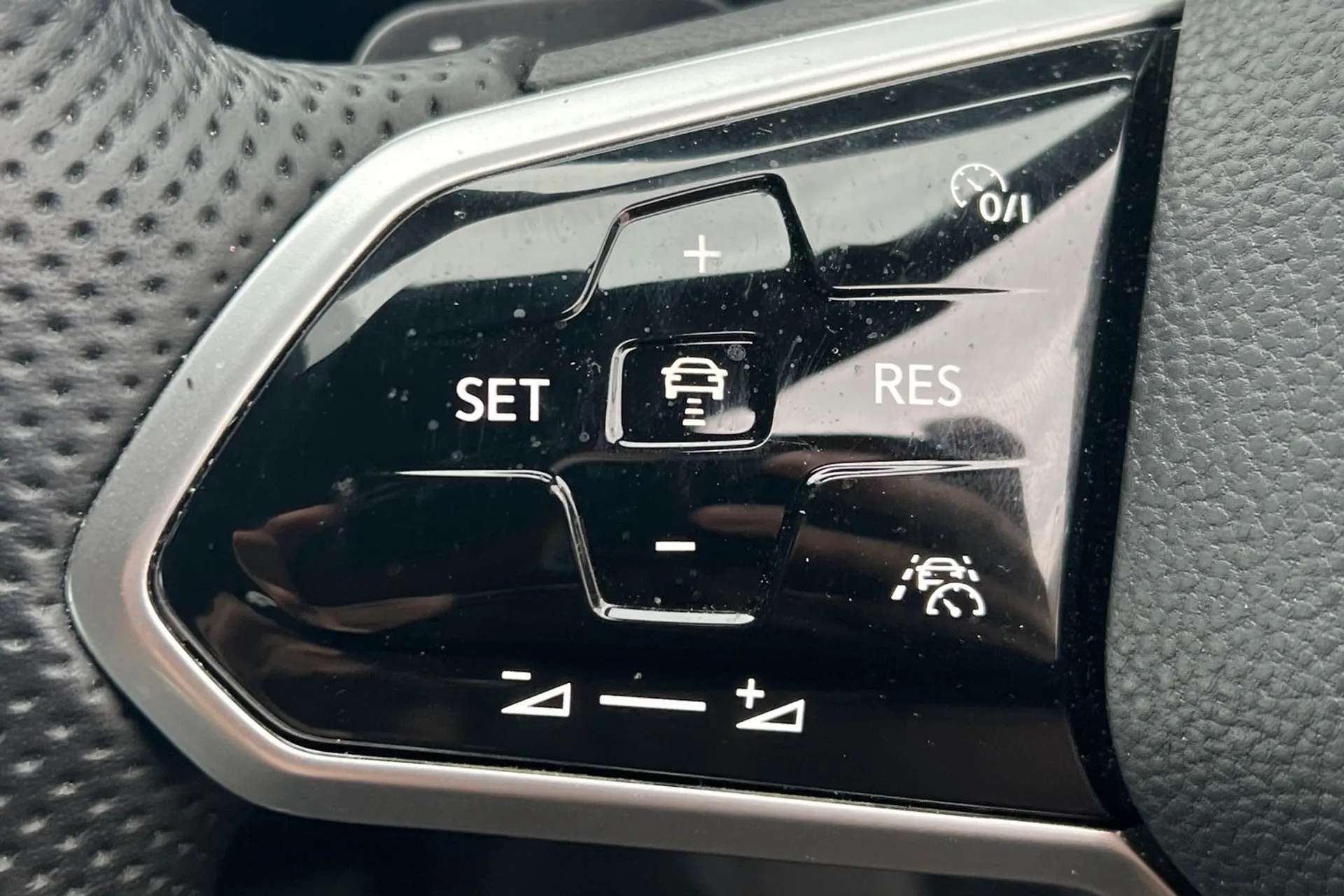 2020 VOLKSWAGEN GOLF 2020 VOLKSWAGEN GOLF