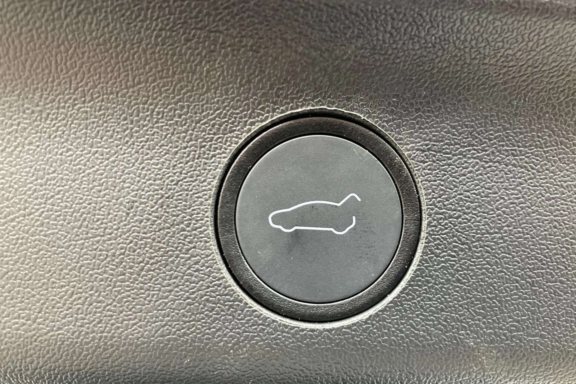 2024 TESLA MODEL Y 2024 TESLA MODEL Y