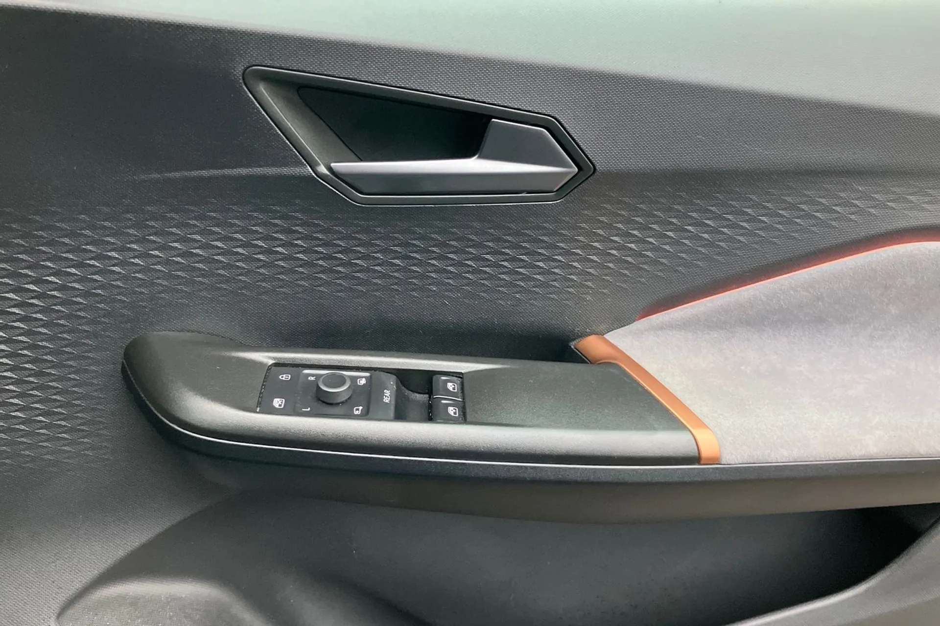 2023 CUPRA BORN 2023 CUPRA BORN