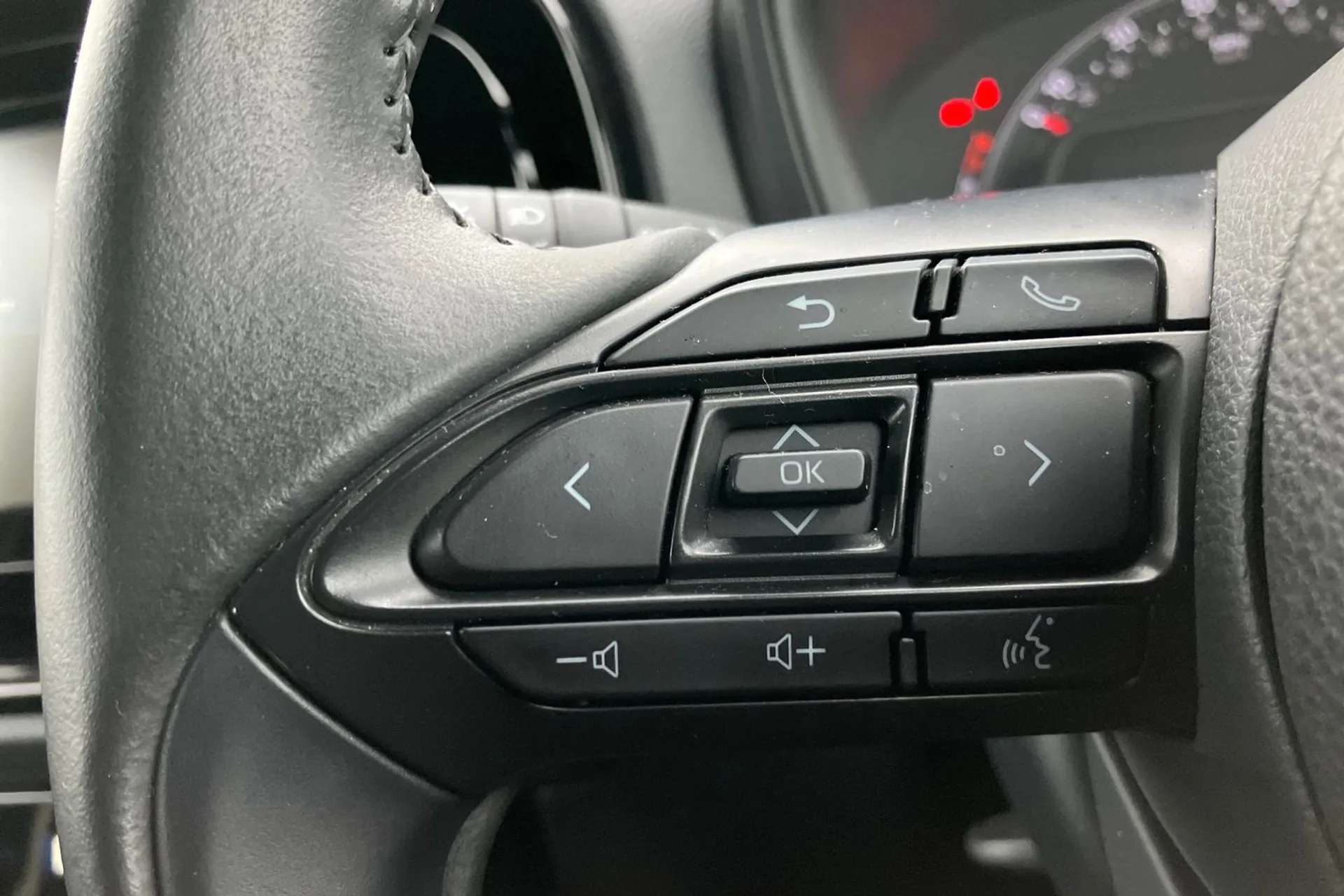 2022 TOYOTA AYGO X 2022 TOYOTA AYGO X