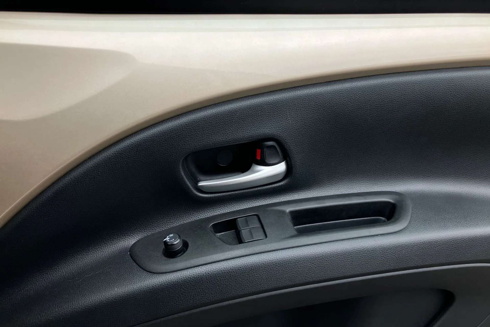 2022 TOYOTA AYGO X 2022 TOYOTA AYGO X