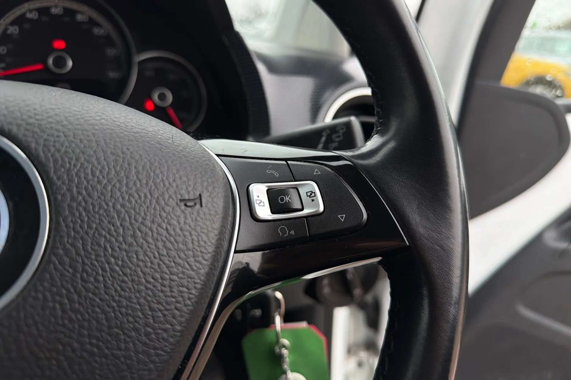 2022 VOLKSWAGEN UP 2022 VOLKSWAGEN UP