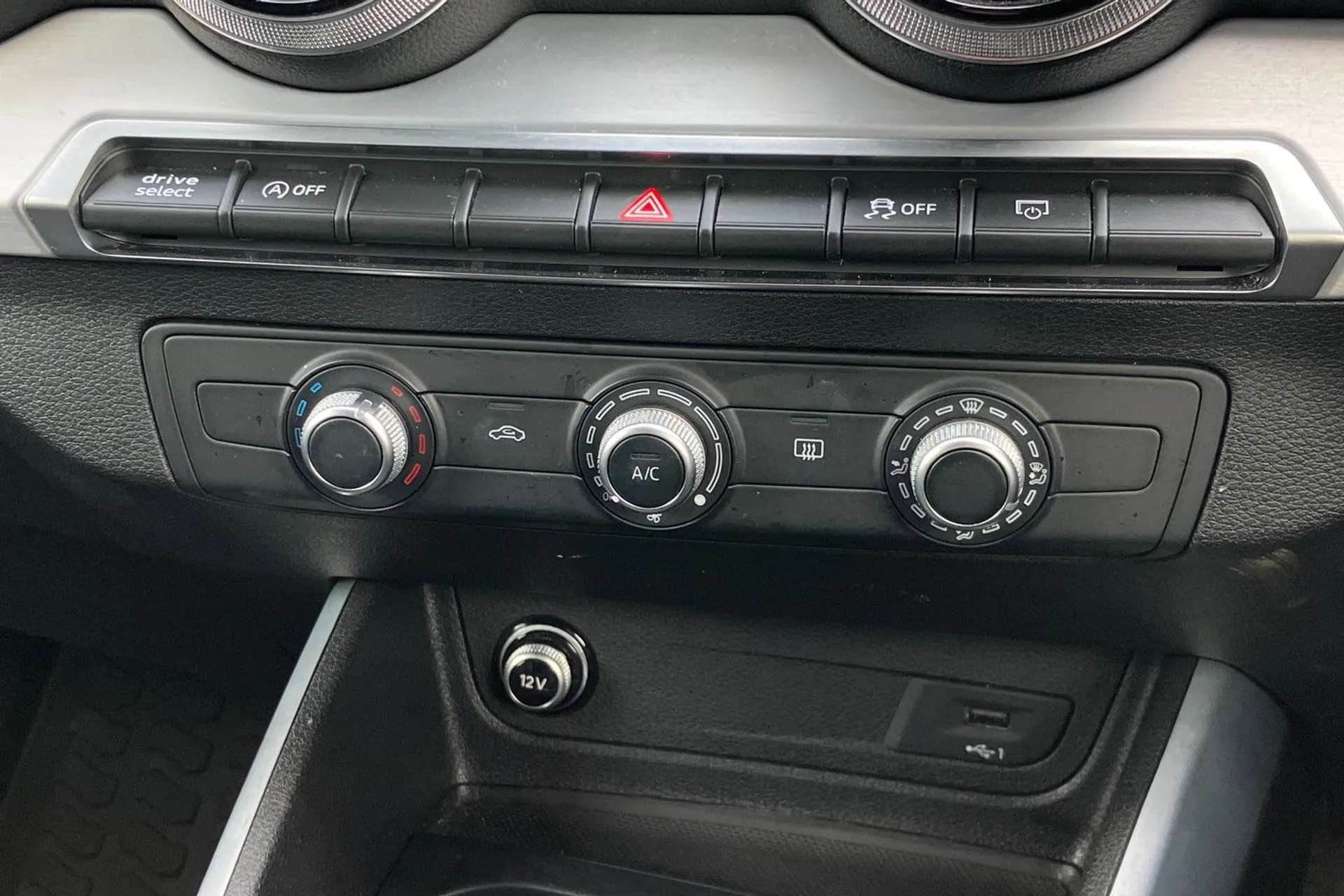 2023 AUDI Q2 2023 AUDI Q2