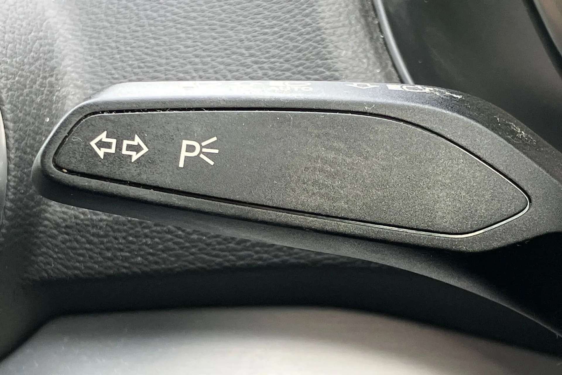 2023 AUDI Q2 2023 AUDI Q2