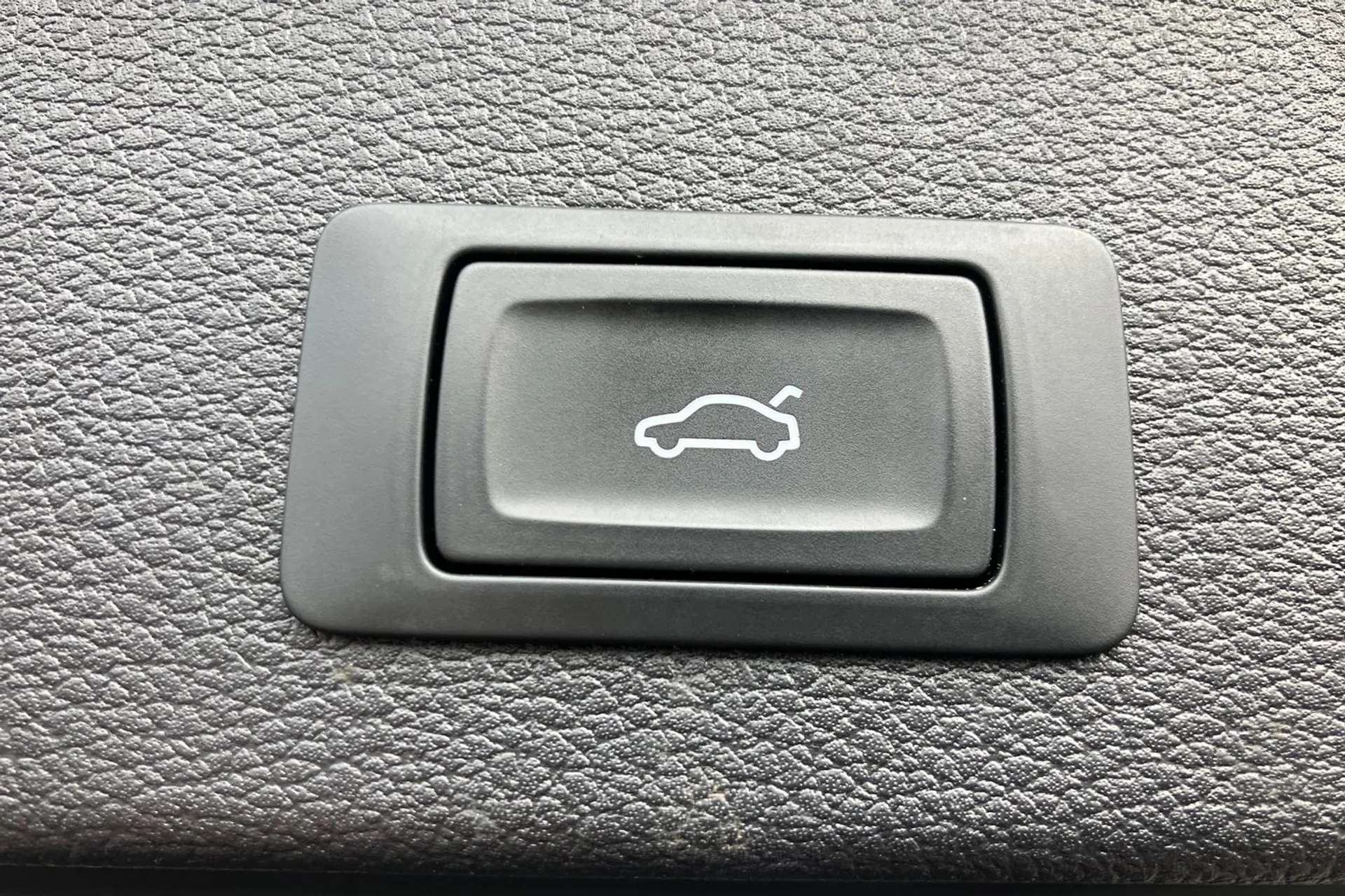 2023 AUDI Q2 2023 AUDI Q2