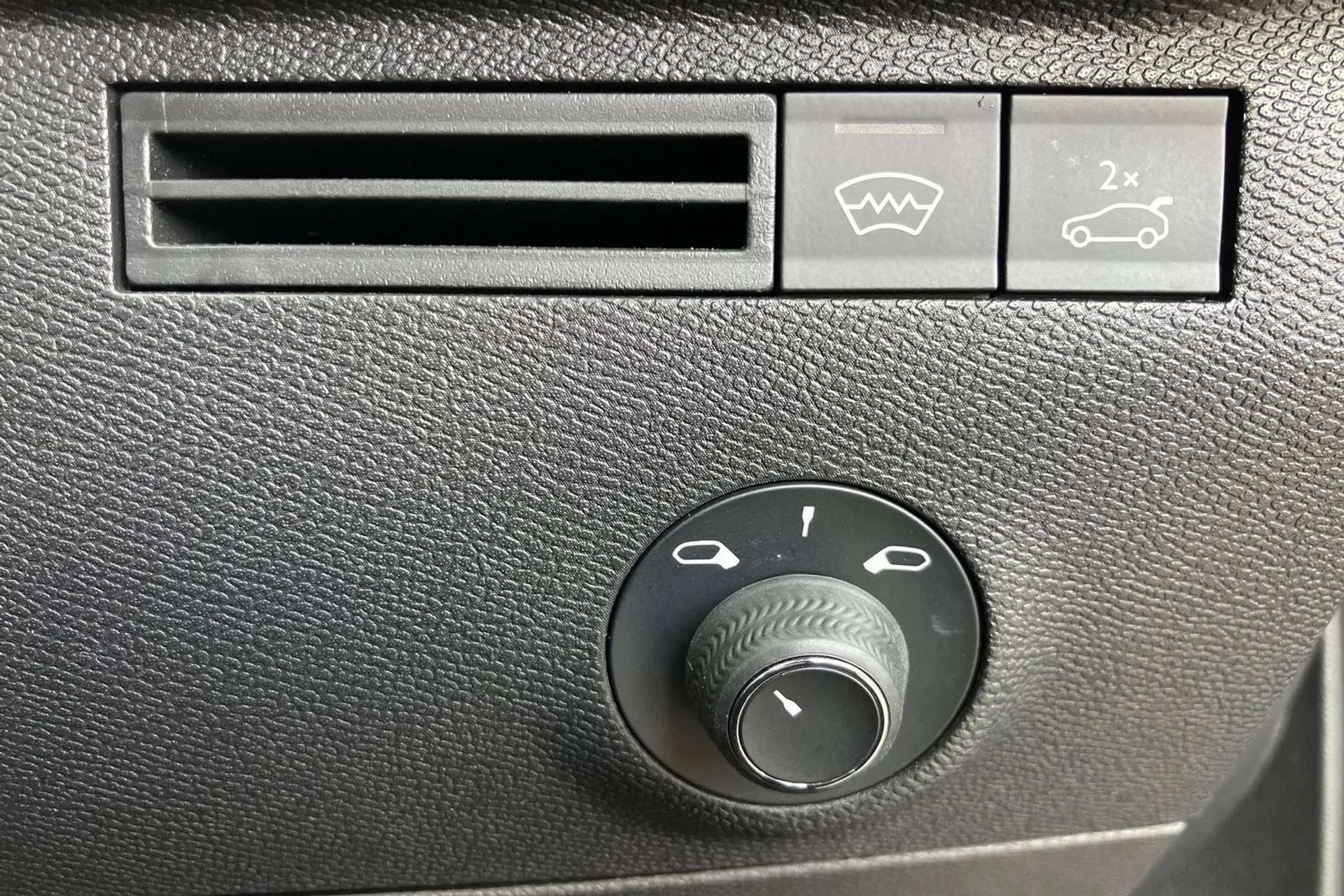 2024 DS DS 7 CROSSBACK 2024 DS DS 7 CROSSBACK