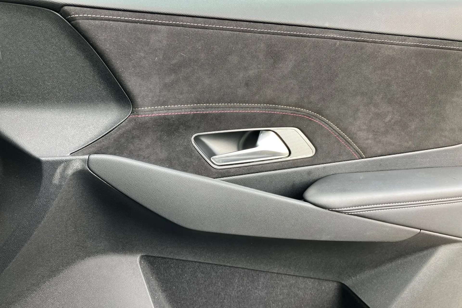 2024 DS DS 7 CROSSBACK 2024 DS DS 7 CROSSBACK