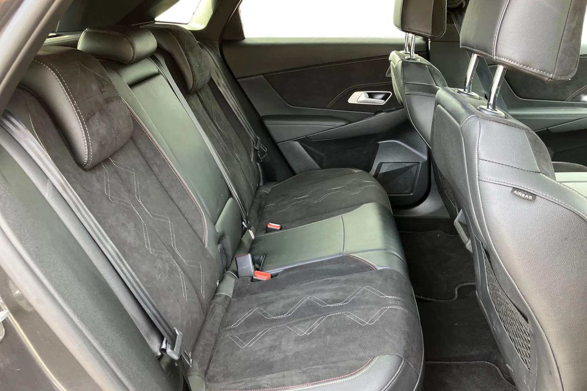 2024 DS DS 7 CROSSBACK 2024 DS DS 7 CROSSBACK