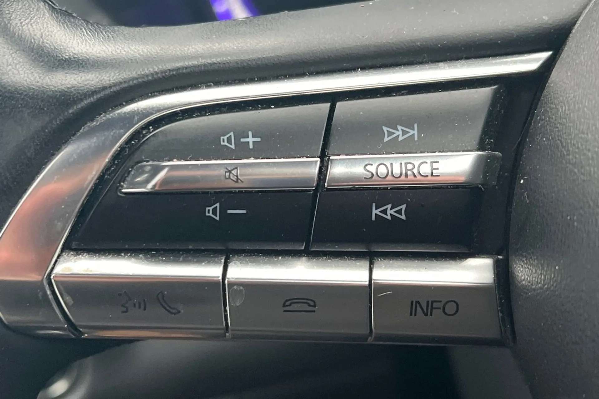 2021 MAZDA MX-30 2021 MAZDA MX-30