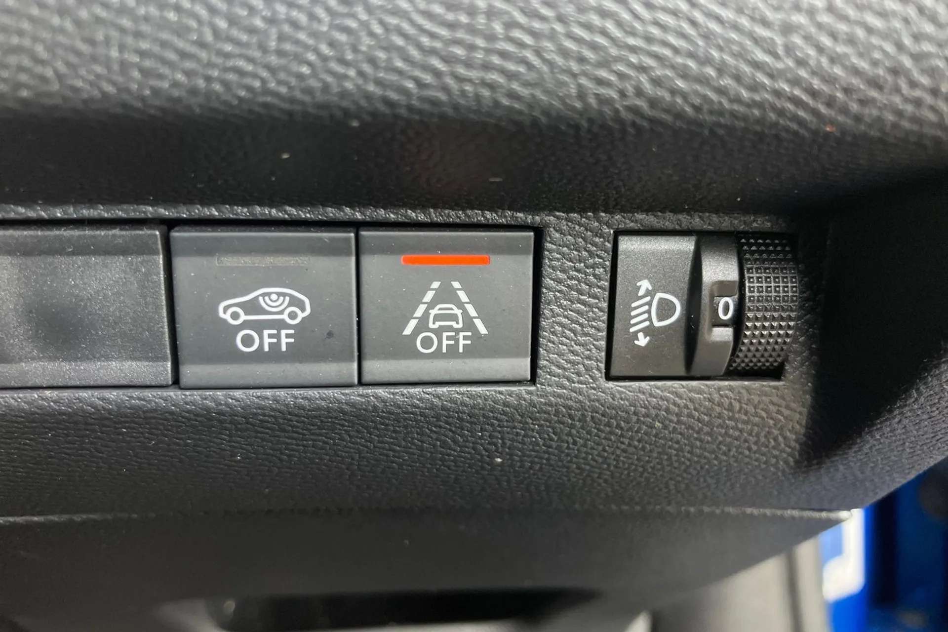 2021 PEUGEOT 2008 2021 PEUGEOT 2008
