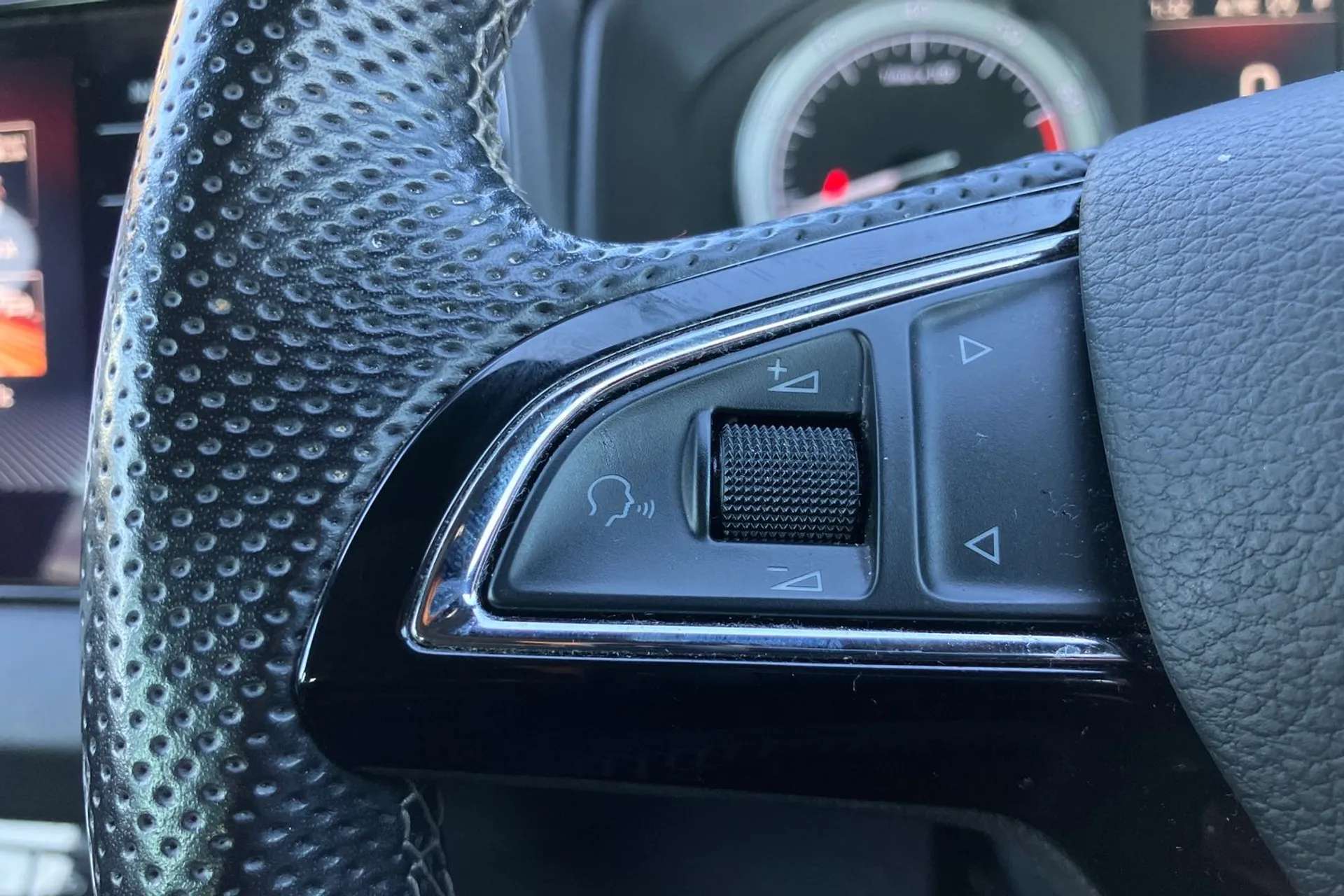 2020 SKODA KAROQ 2020 SKODA KAROQ