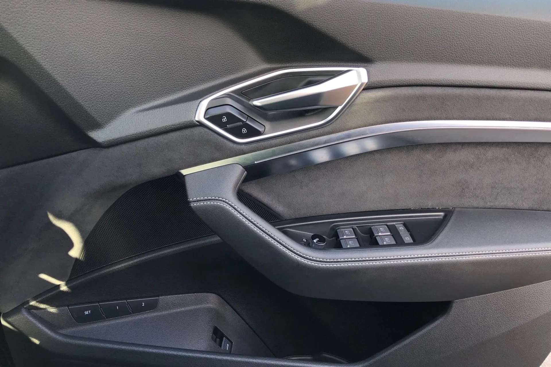 2022 AUDI E-TRON 2022 AUDI E-TRON