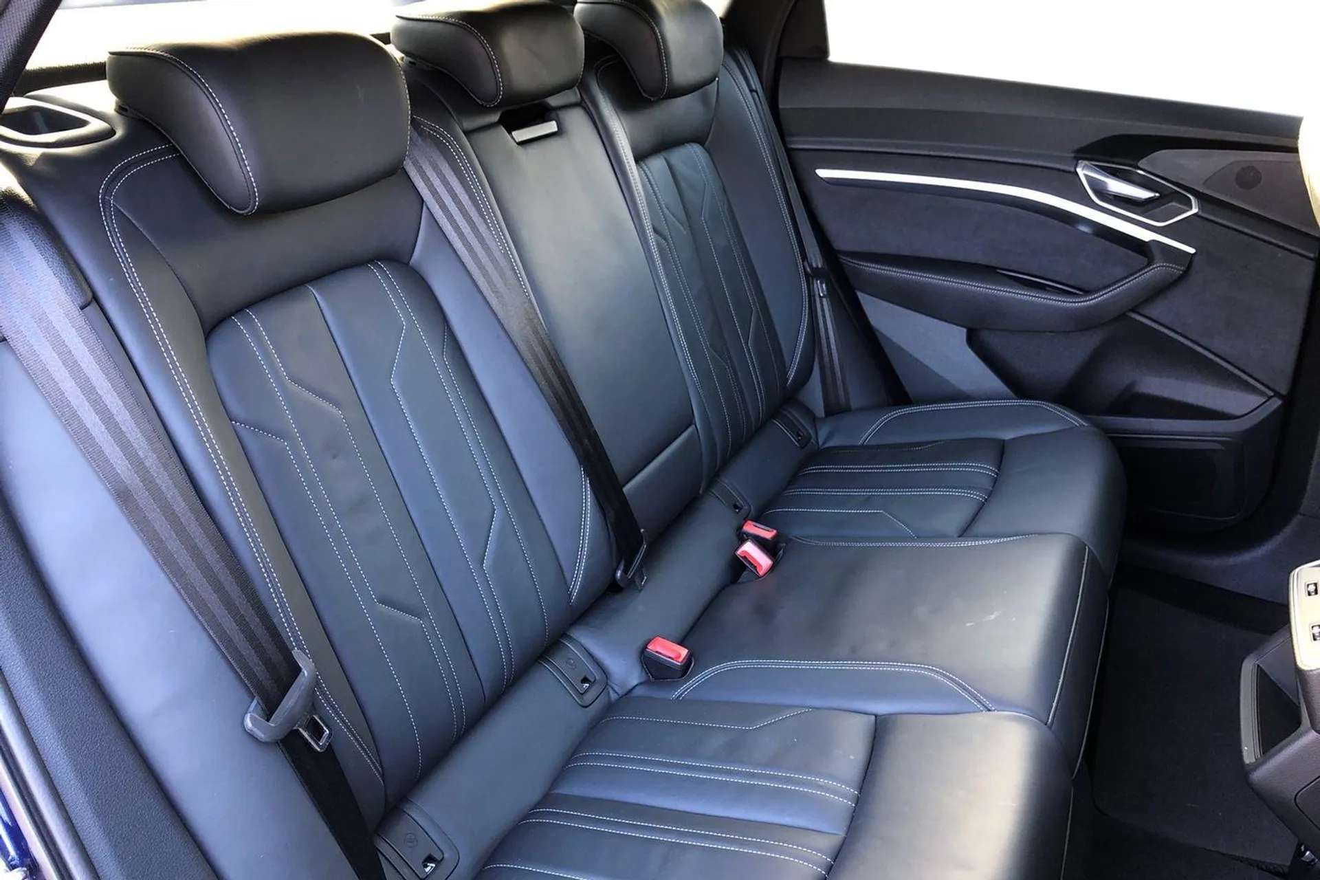 2022 AUDI E-TRON 2022 AUDI E-TRON