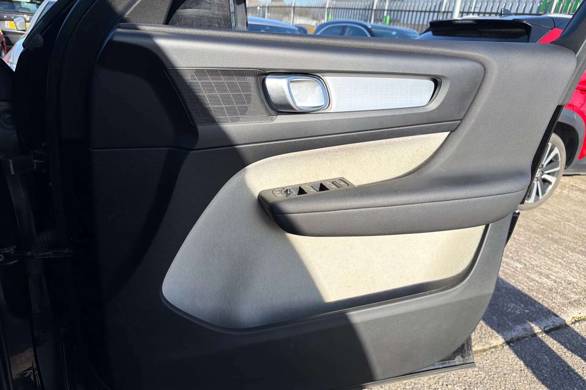 2019 VOLVO XC40 2019 VOLVO XC40