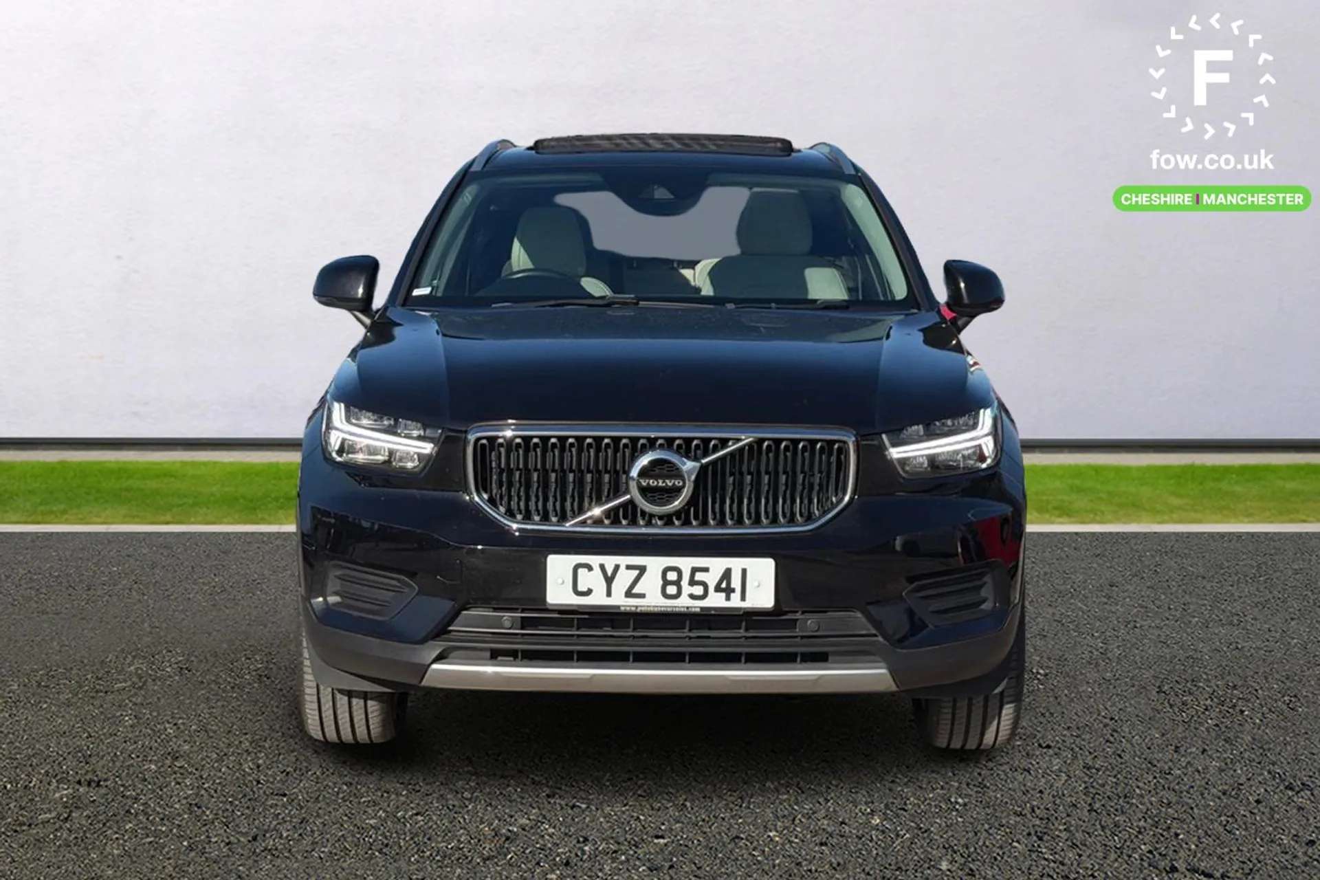 2019 VOLVO XC40 2019 VOLVO XC40