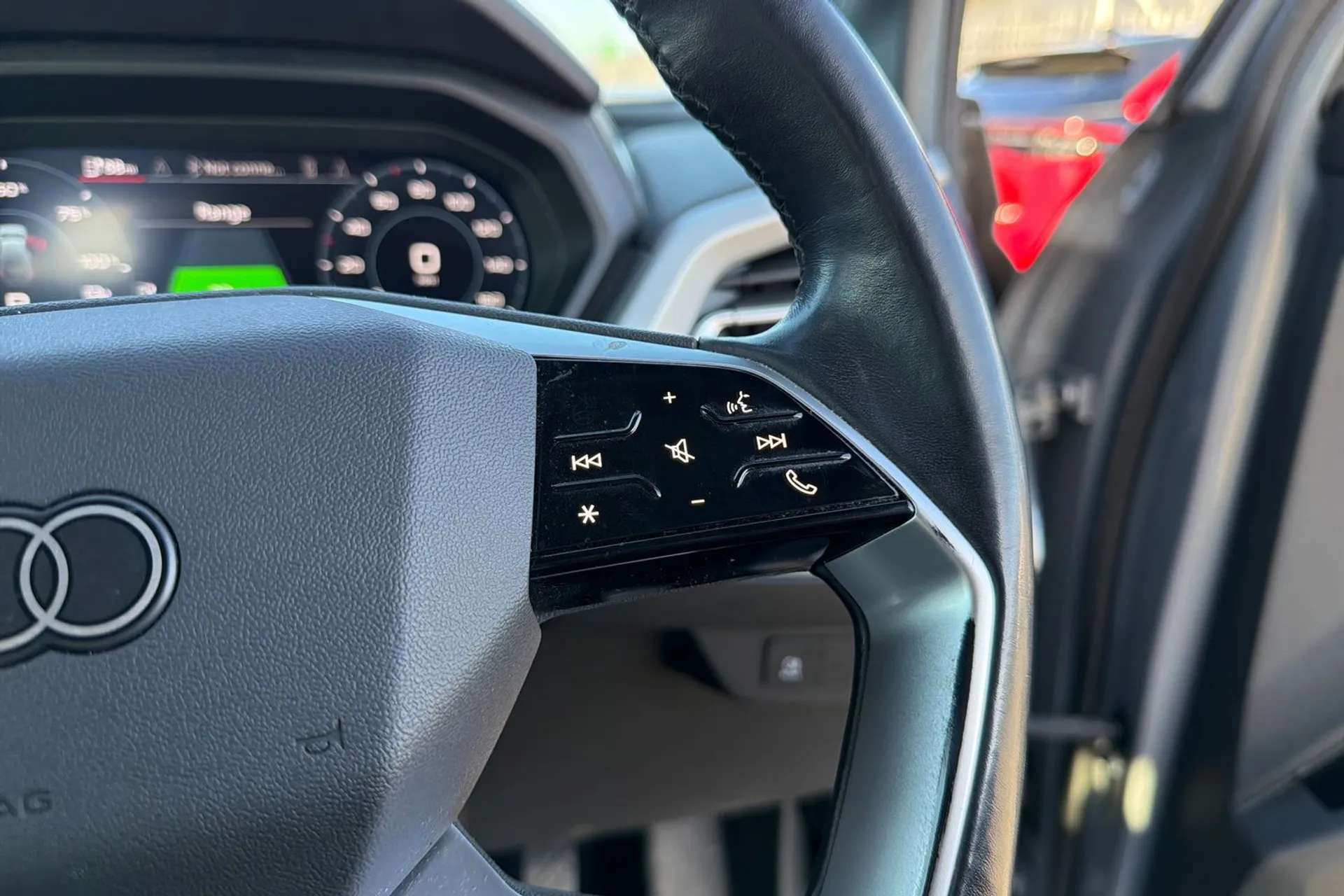 2021 AUDI Q4 2021 AUDI Q4