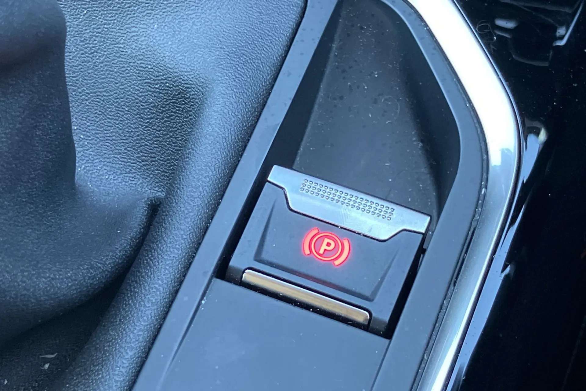 2021 PEUGEOT 5008 2021 PEUGEOT 5008