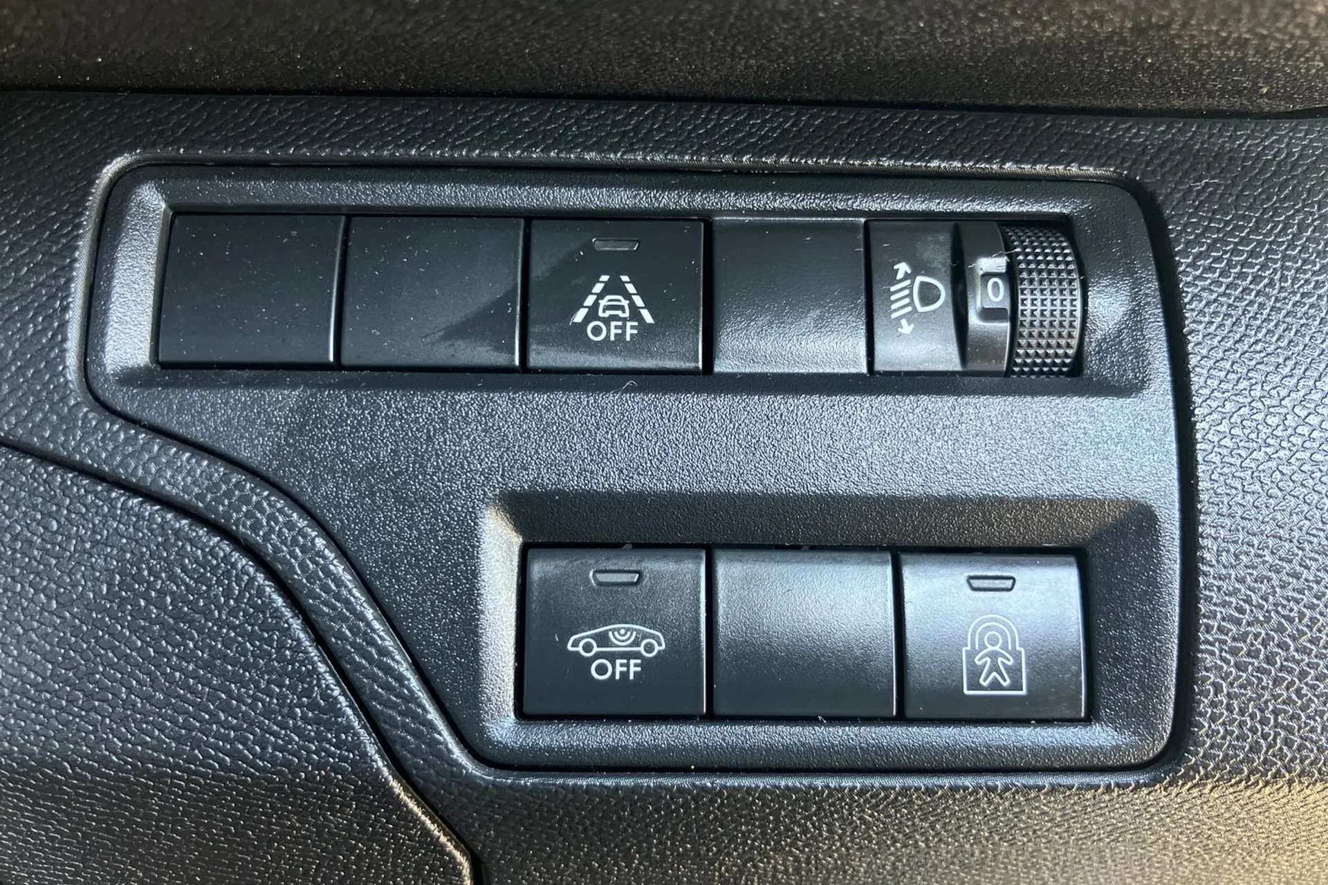 2021 PEUGEOT 5008 2021 PEUGEOT 5008