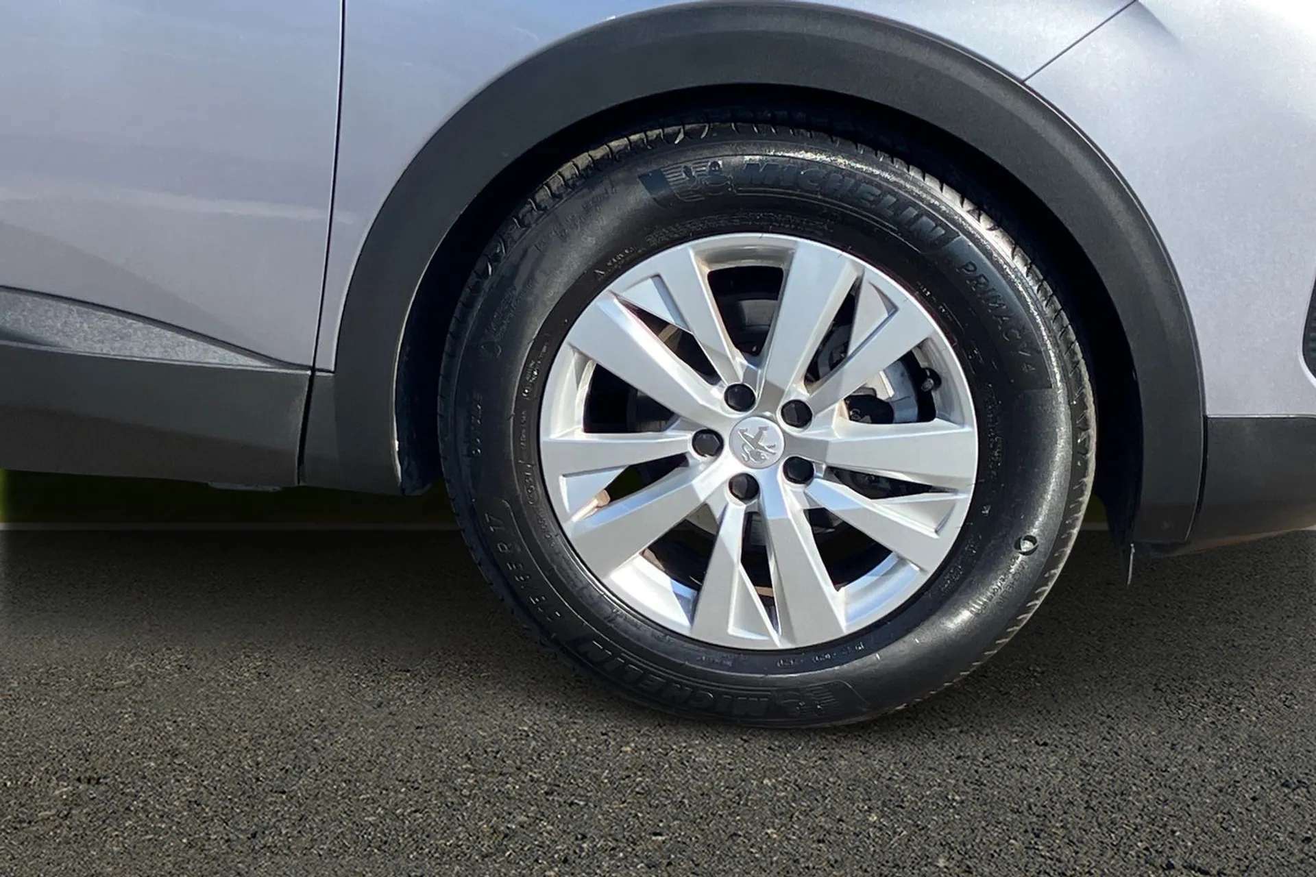 2021 PEUGEOT 5008 2021 PEUGEOT 5008