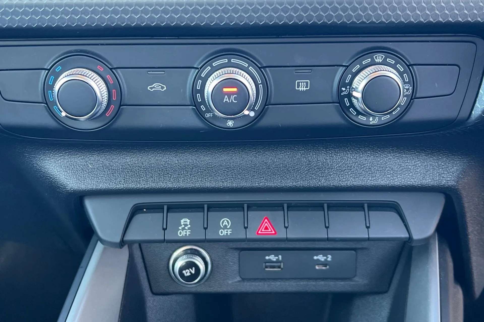 2020 AUDI A1 2020 AUDI A1