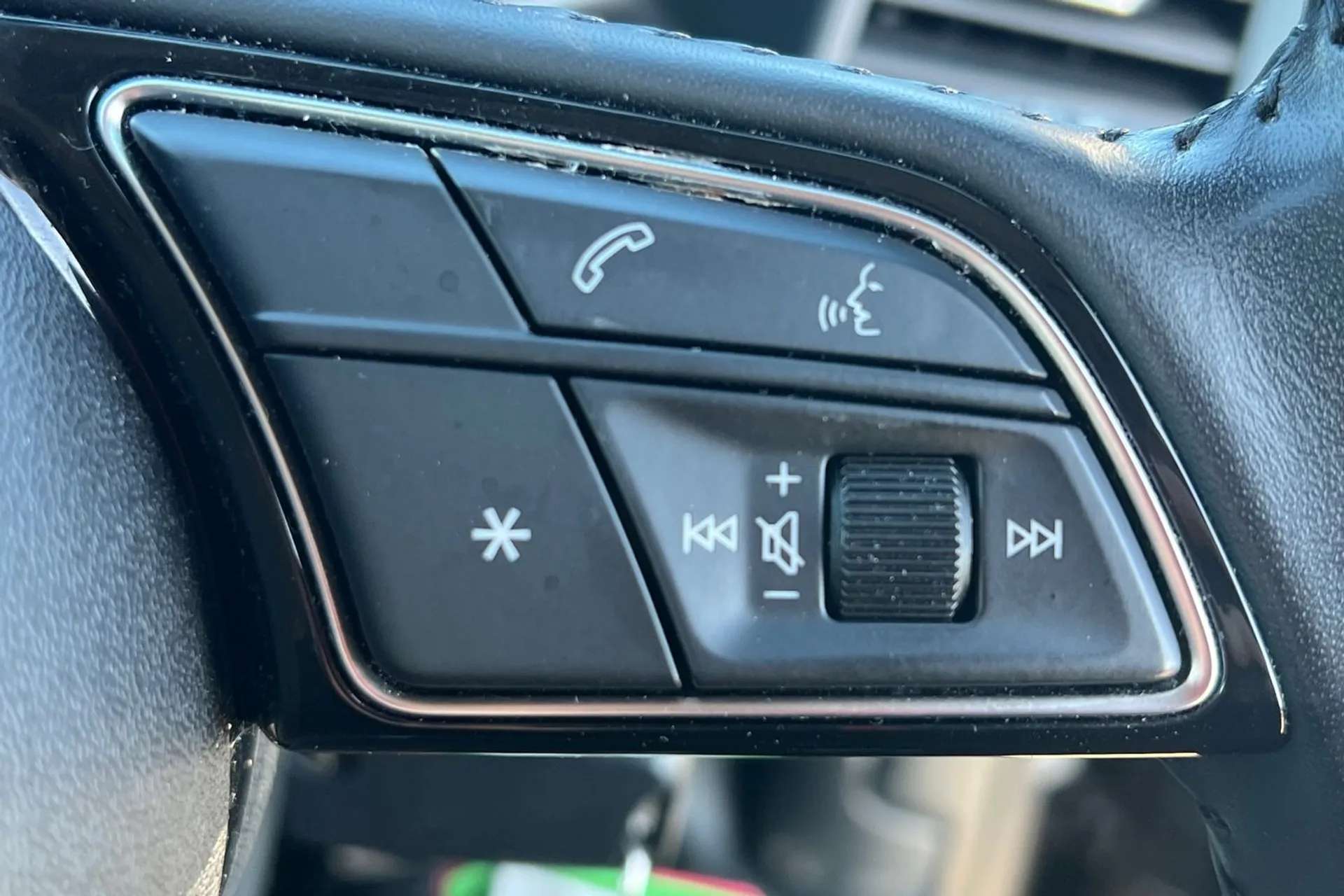 2020 AUDI A1 2020 AUDI A1