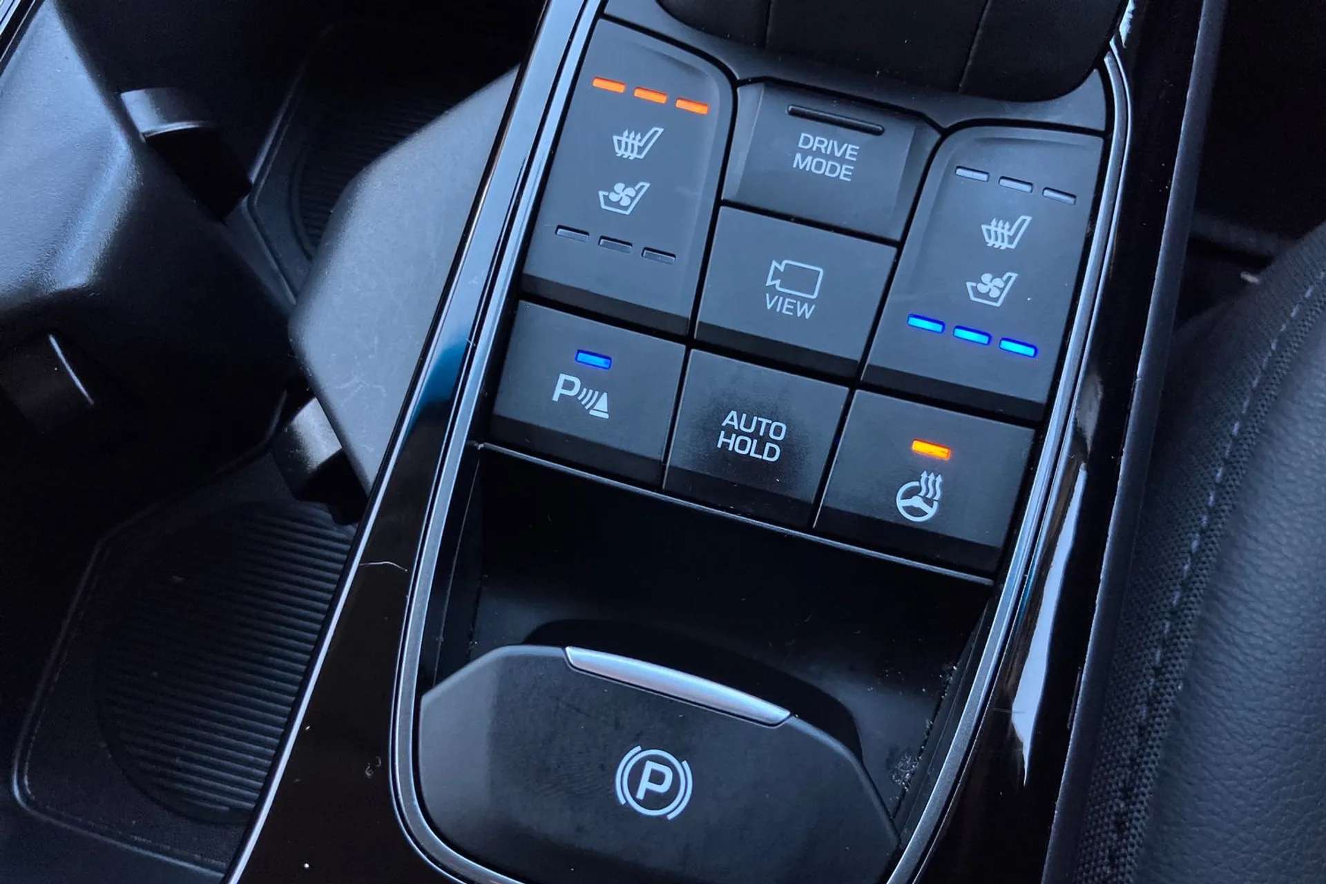 2022 HYUNDAI IONIQ 2022 HYUNDAI IONIQ