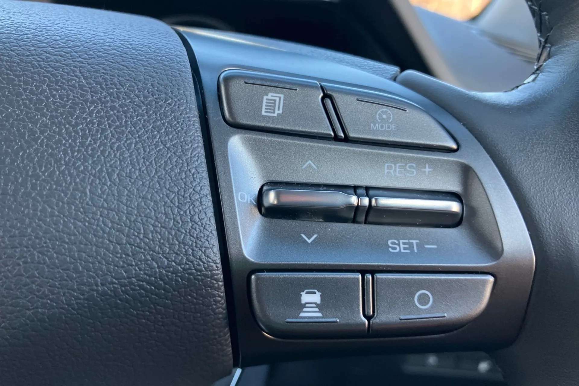 2022 HYUNDAI IONIQ 2022 HYUNDAI IONIQ