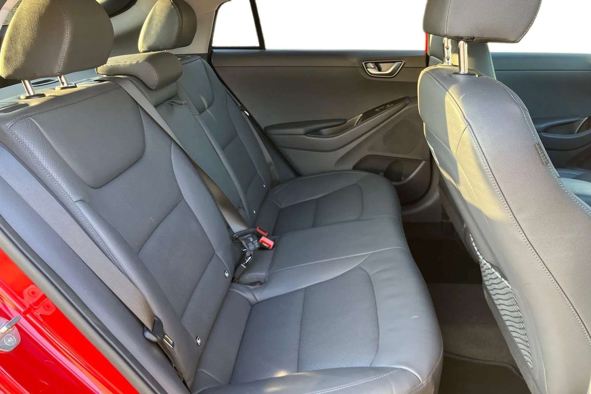 2022 HYUNDAI IONIQ 2022 HYUNDAI IONIQ