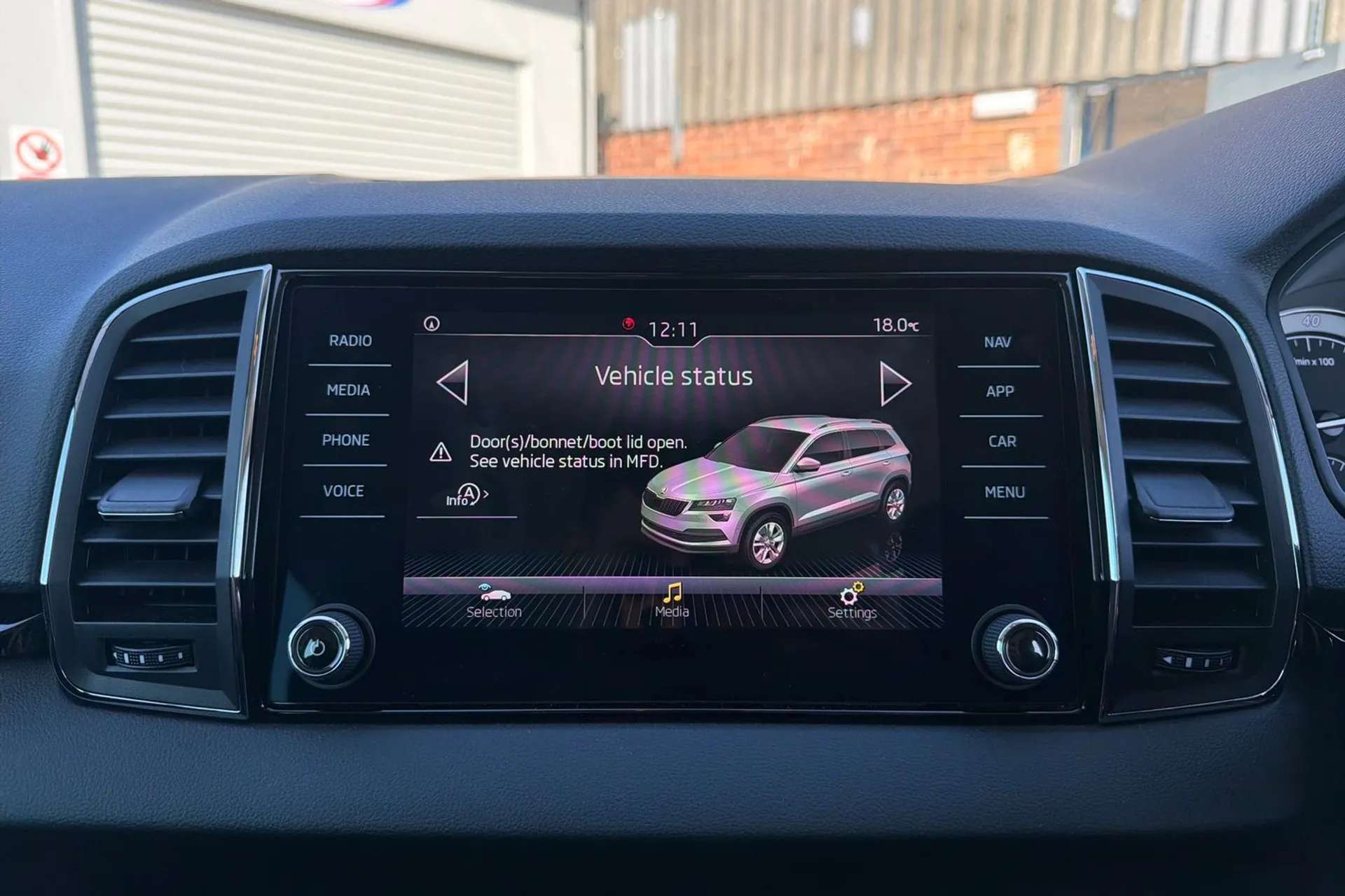 2018 SKODA KAROQ 2018 SKODA KAROQ