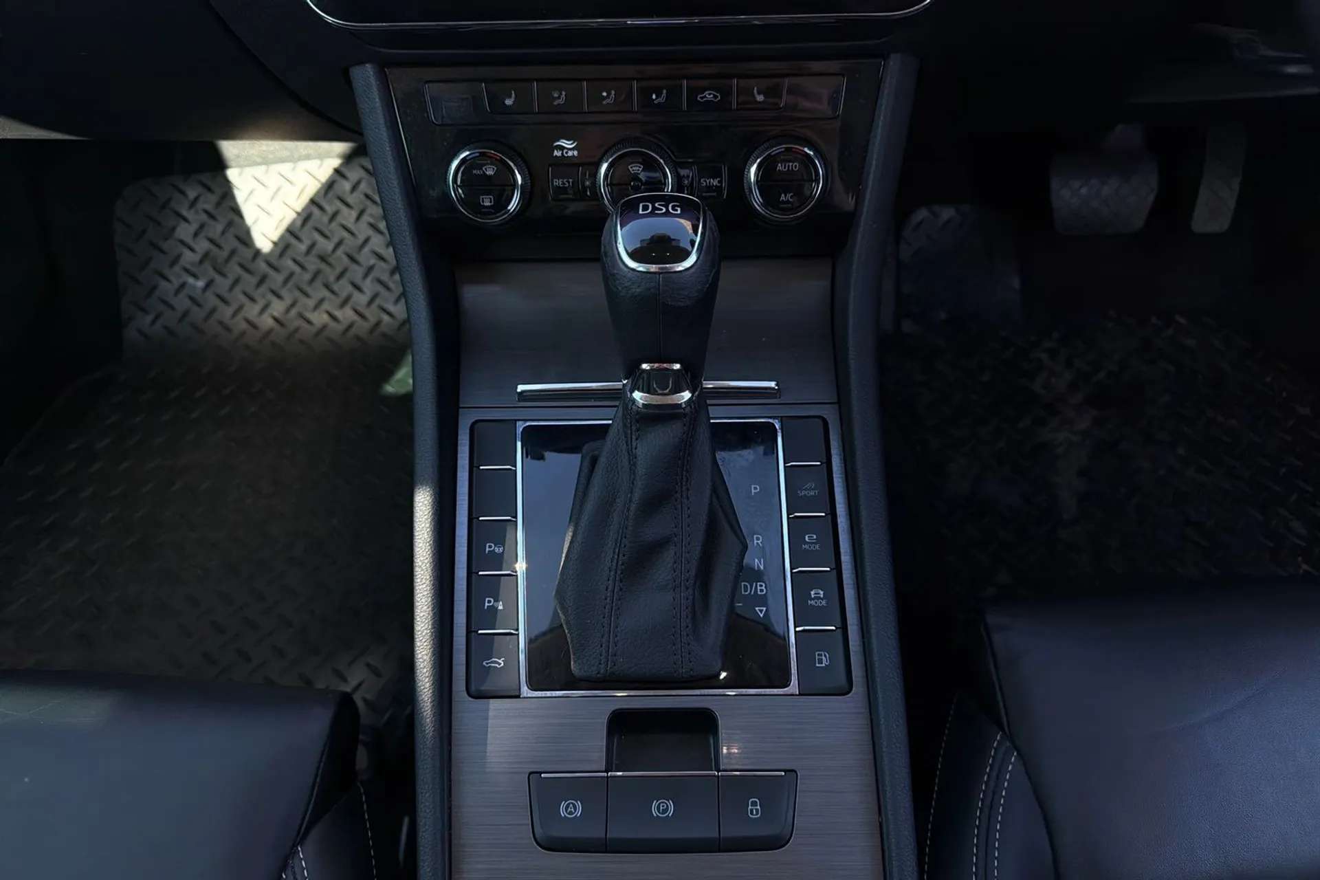 2021 SKODA SUPERB 2021 SKODA SUPERB