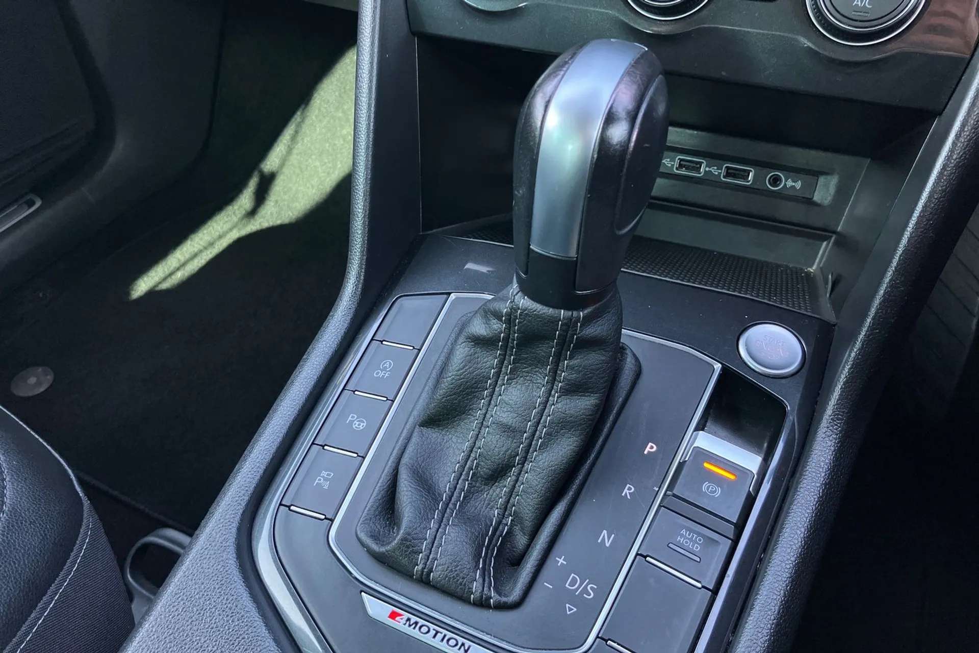 2020 VOLKSWAGEN TIGUAN 2020 VOLKSWAGEN TIGUAN