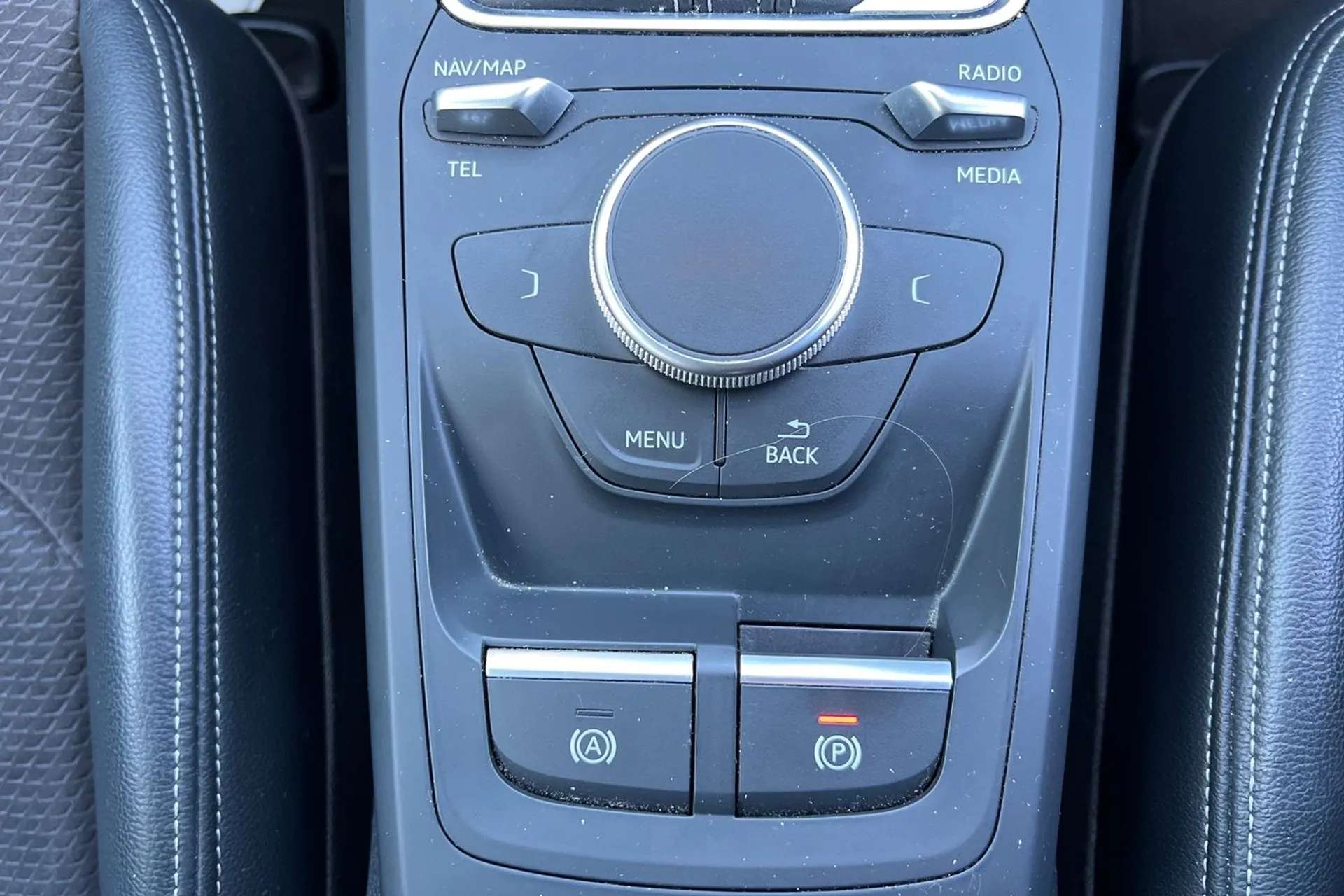 2019 AUDI Q2 2019 AUDI Q2