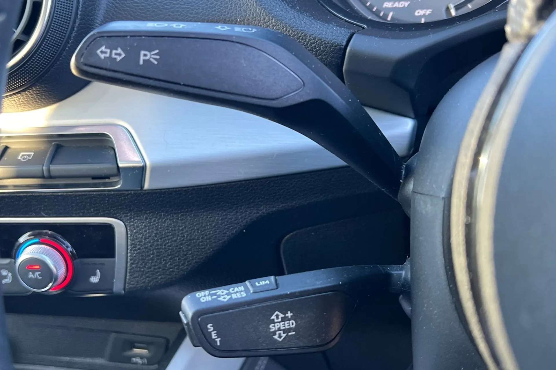 2019 AUDI Q2 2019 AUDI Q2