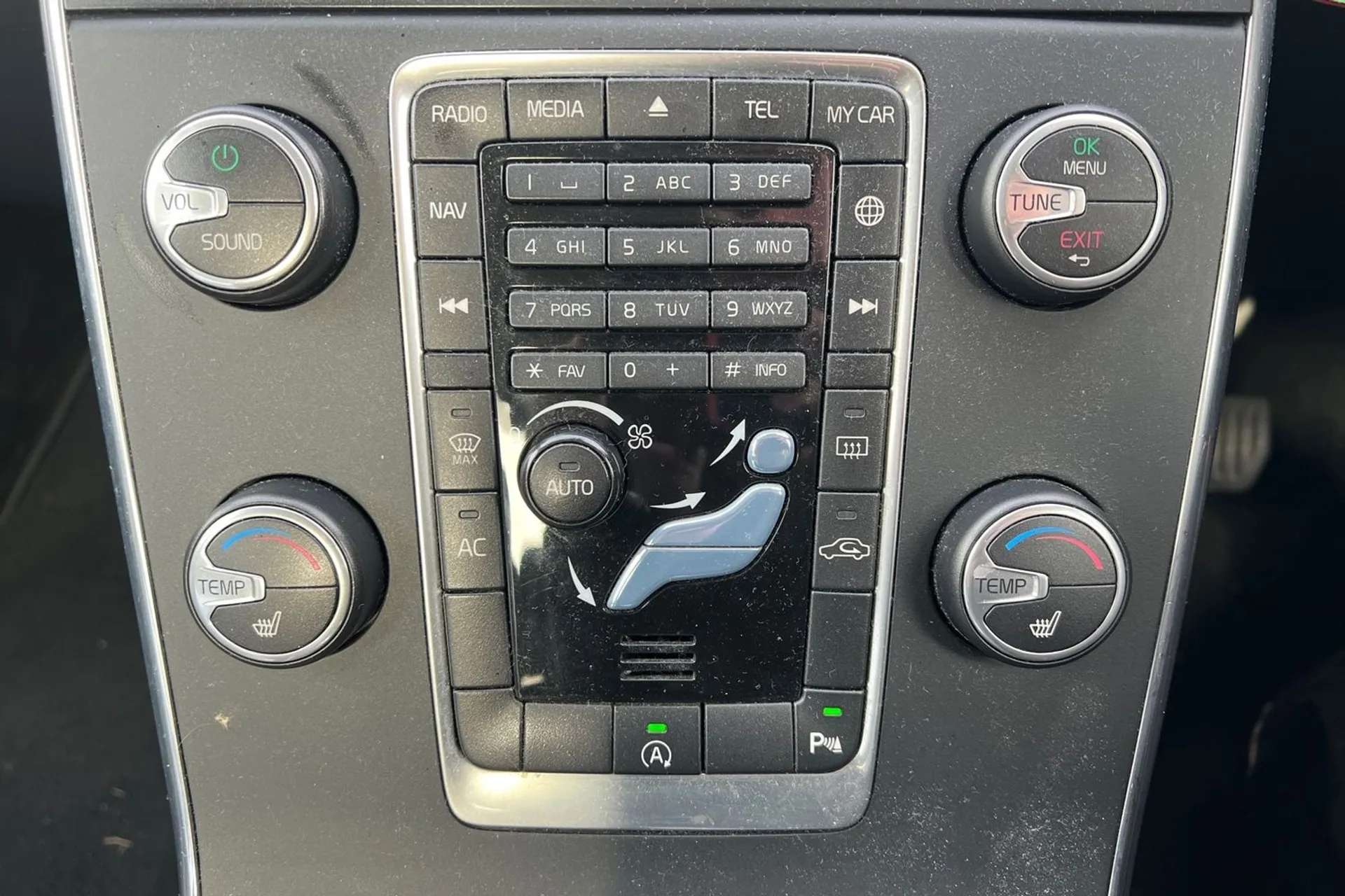 2016 VOLVO S60 2016 VOLVO S60