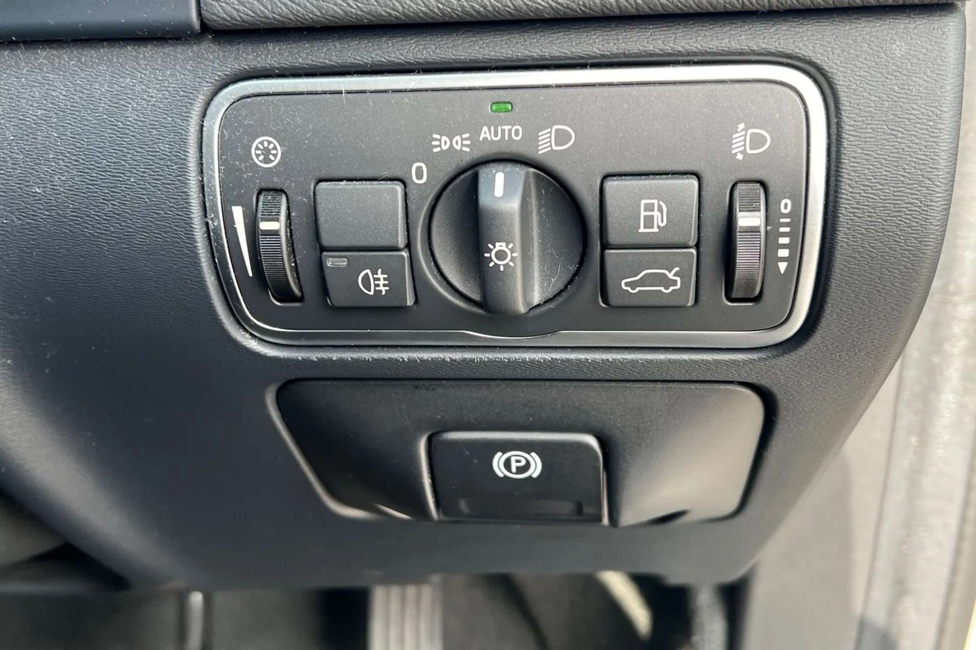 2016 VOLVO S60 2016 VOLVO S60