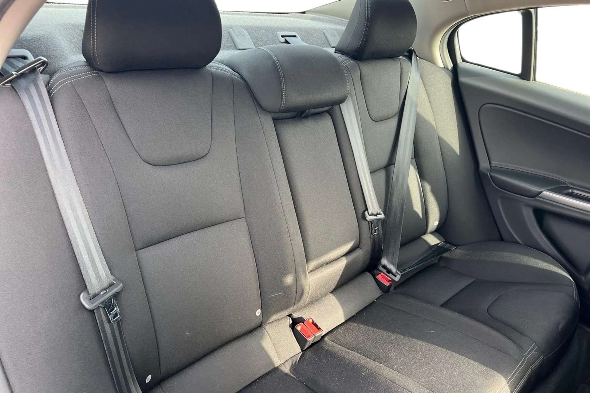 2016 VOLVO S60 2016 VOLVO S60