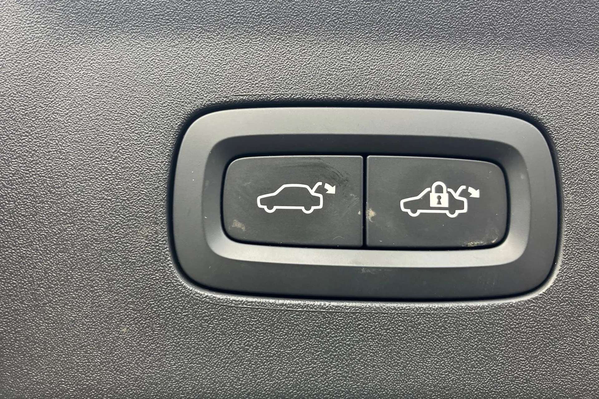 2021 POLESTAR 2 2021 POLESTAR 2