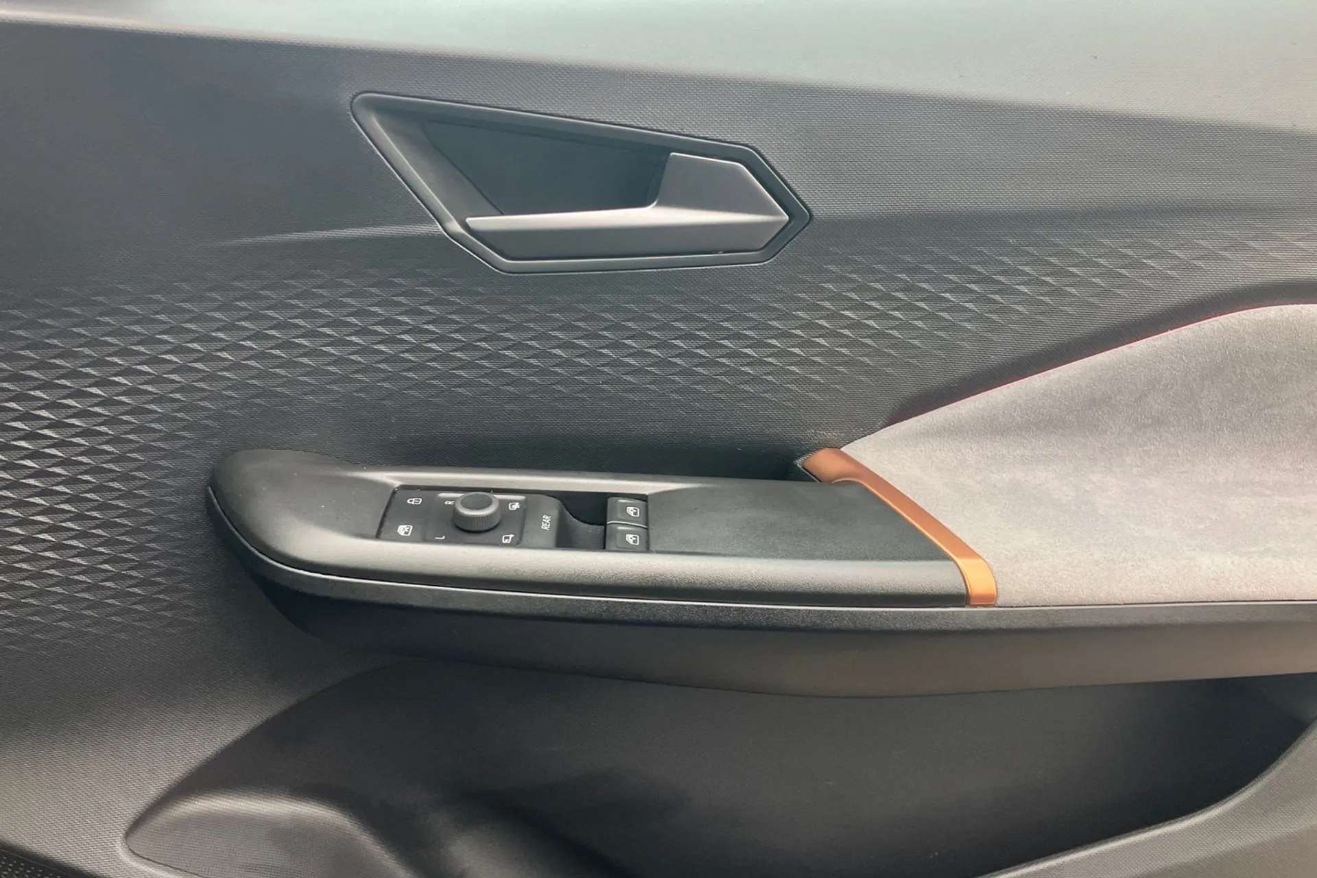 2025 CUPRA BORN 2025 CUPRA BORN