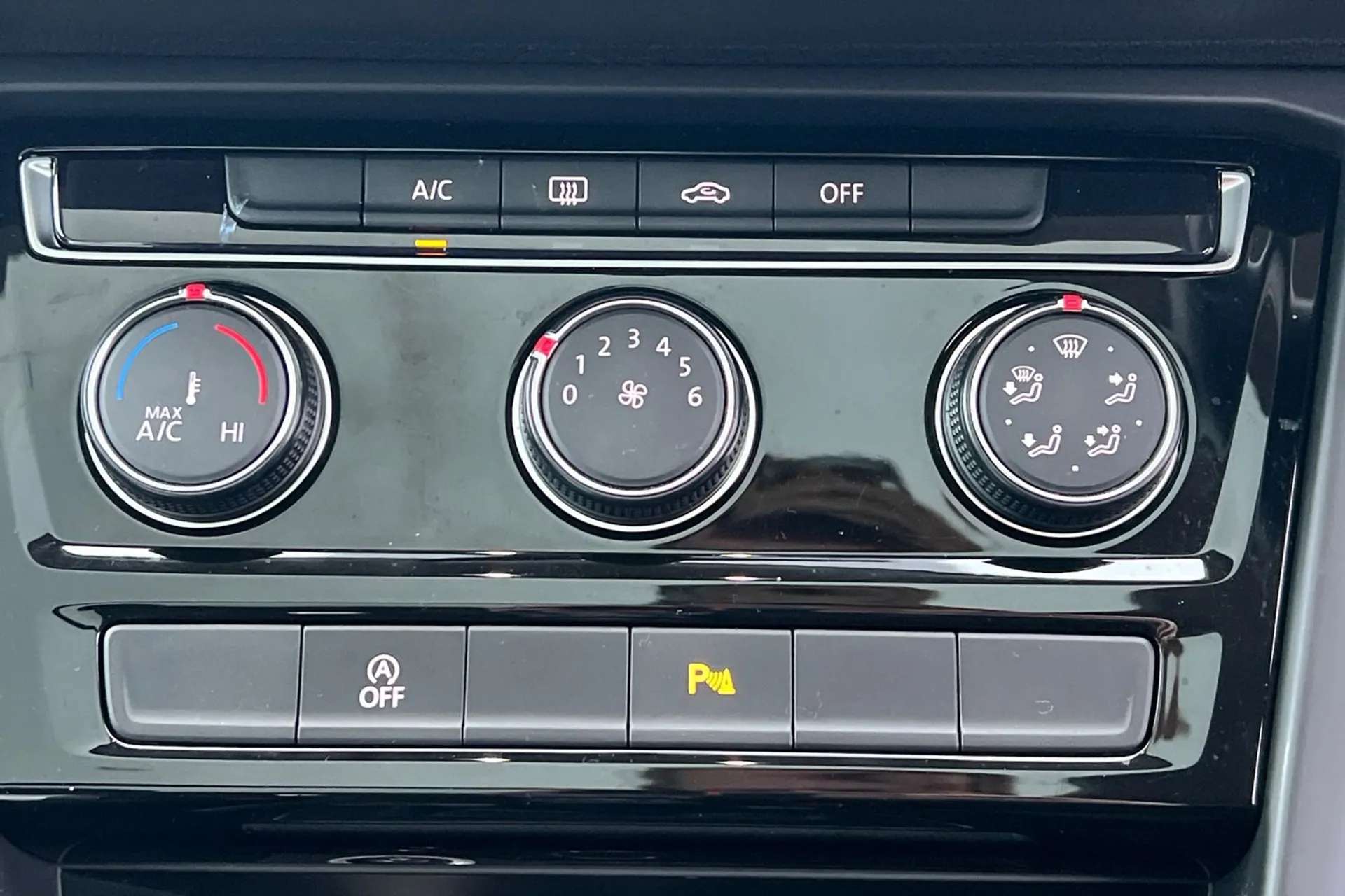 2018 VOLKSWAGEN TOURAN 2018 VOLKSWAGEN TOURAN