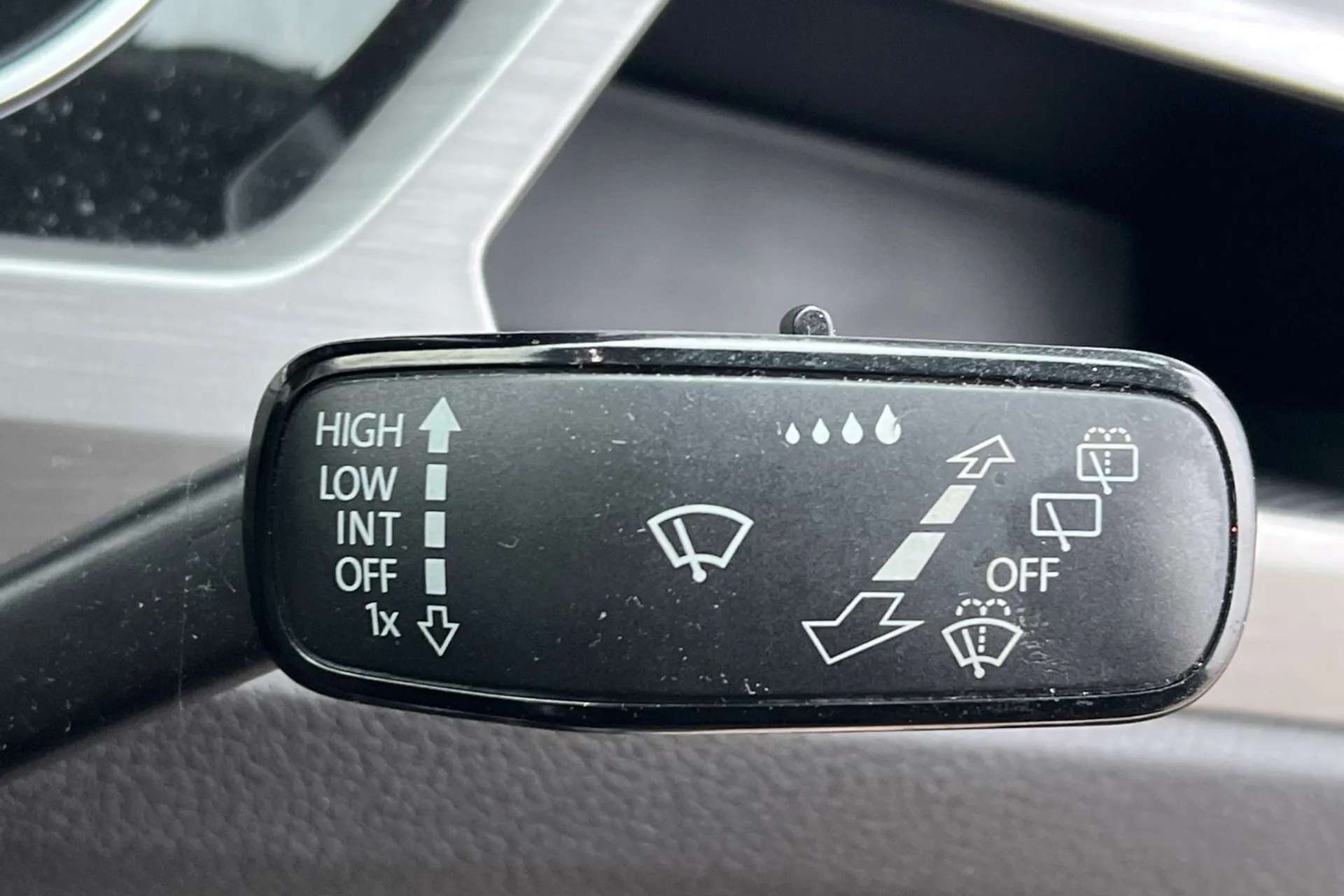 2018 VOLKSWAGEN TOURAN 2018 VOLKSWAGEN TOURAN