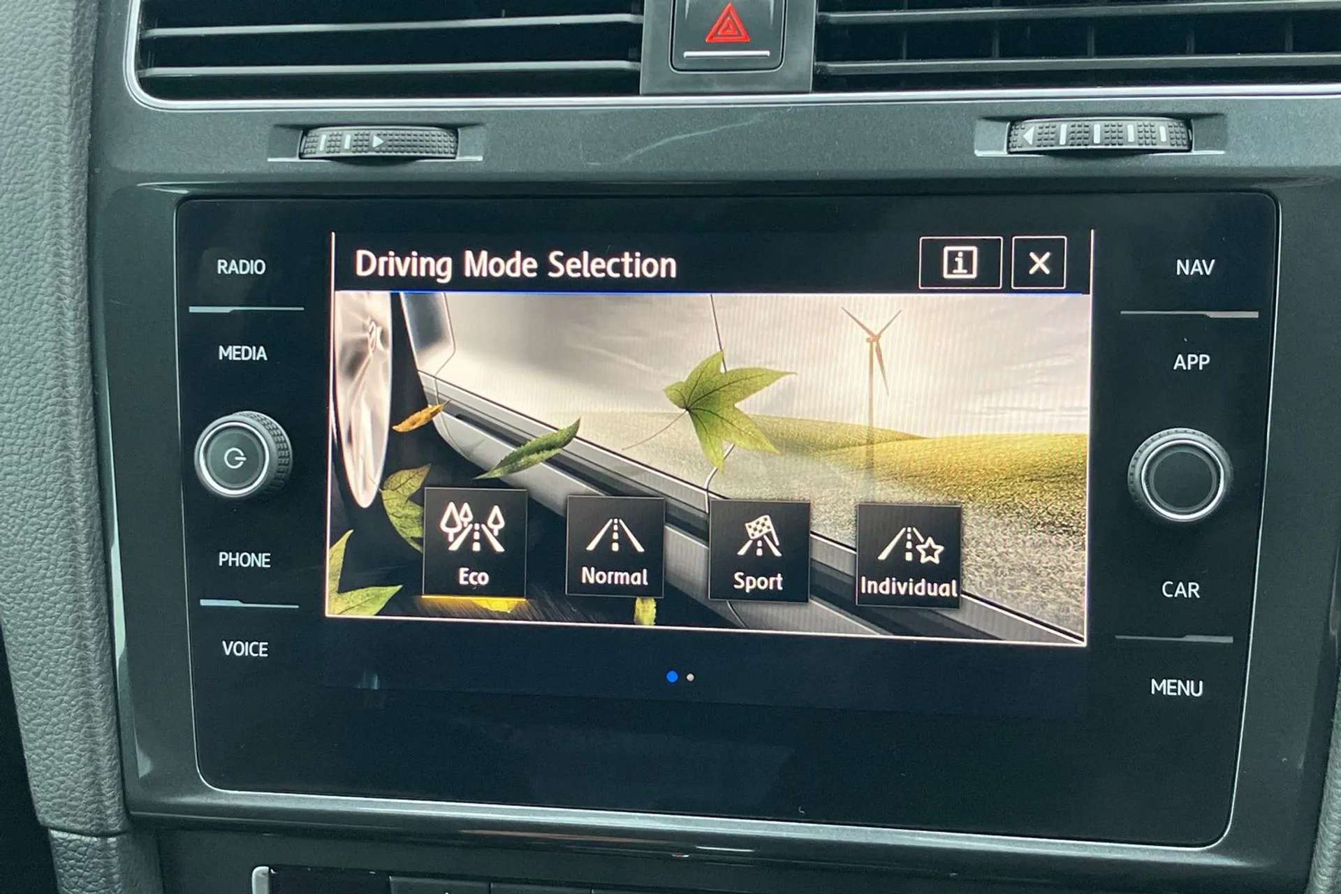 2017 VOLKSWAGEN GOLF 2017 VOLKSWAGEN GOLF