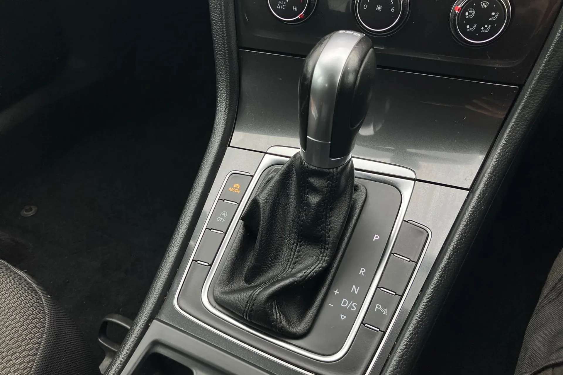 2017 VOLKSWAGEN GOLF 2017 VOLKSWAGEN GOLF