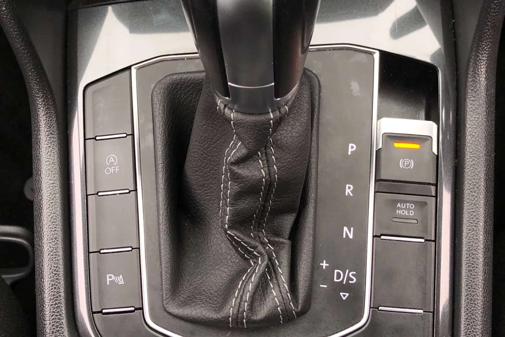 2018 VOLKSWAGEN TIGUAN 2018 VOLKSWAGEN TIGUAN